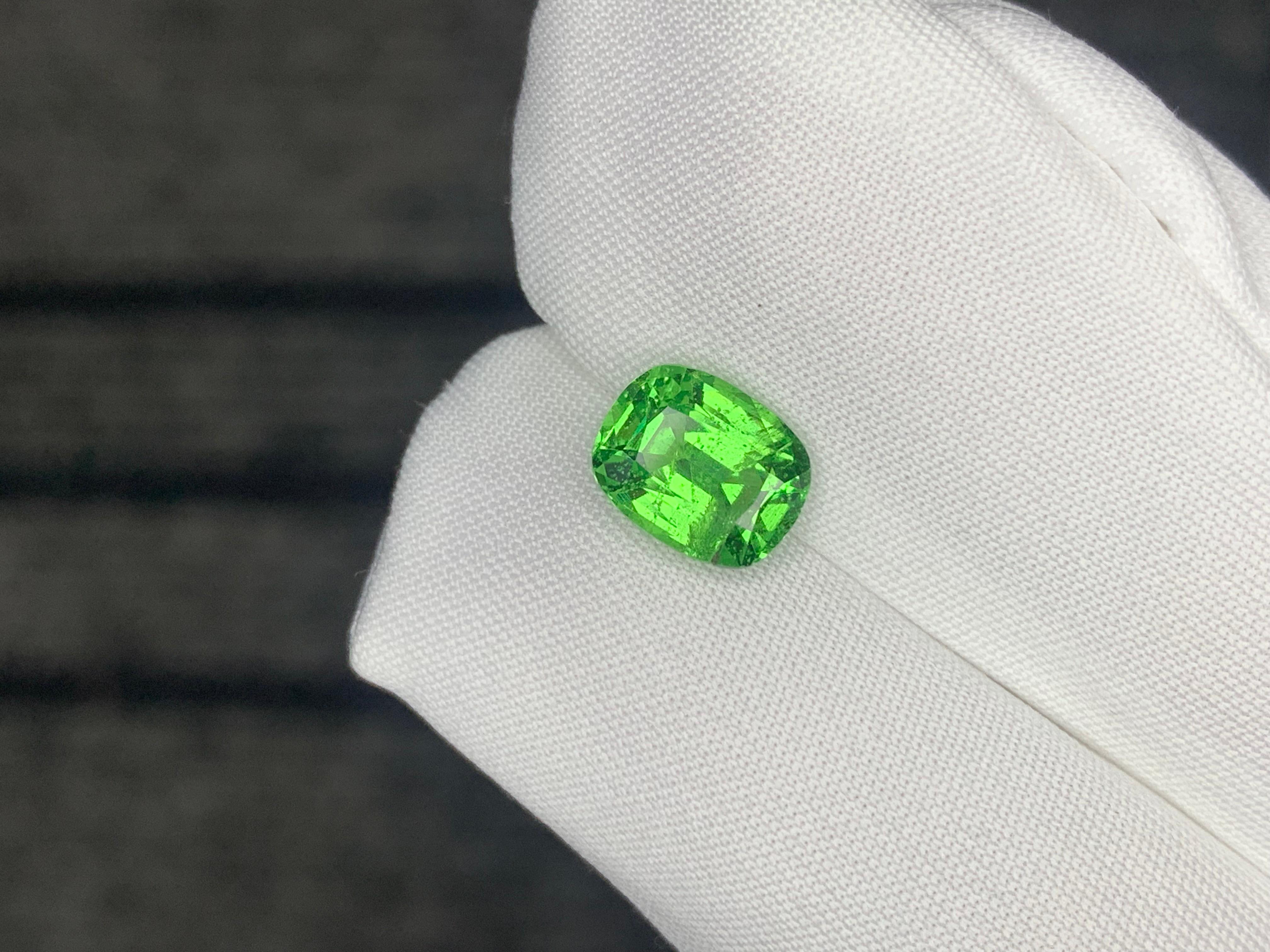 1.90 Carat Natural Loose Apple Green Tsavorite Garnet Cushion Cut Gemstone For Sale 2
