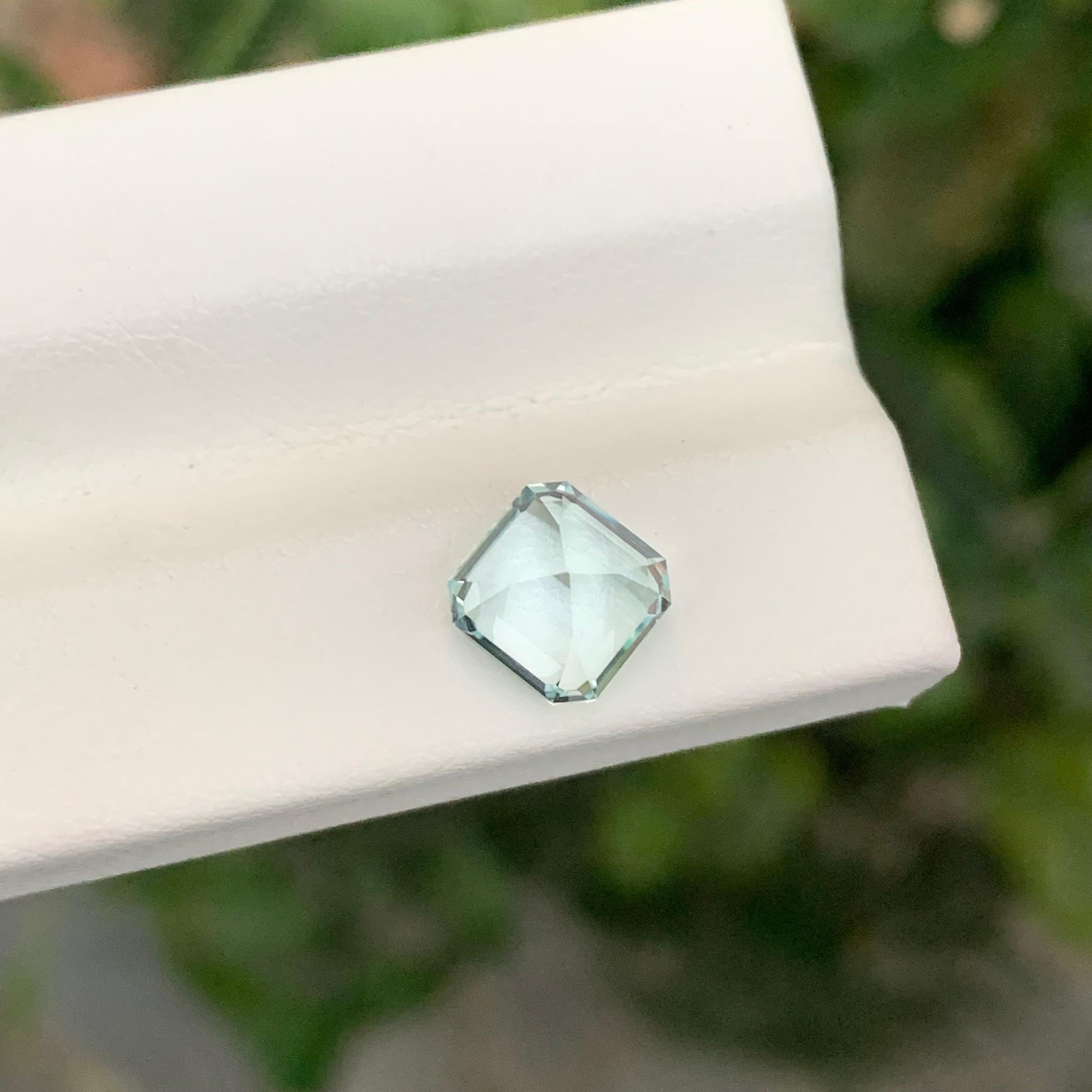 Women's or Men's 1.90 Carat Natural Loose Aquamarine Asscher Shape Gem For Sale