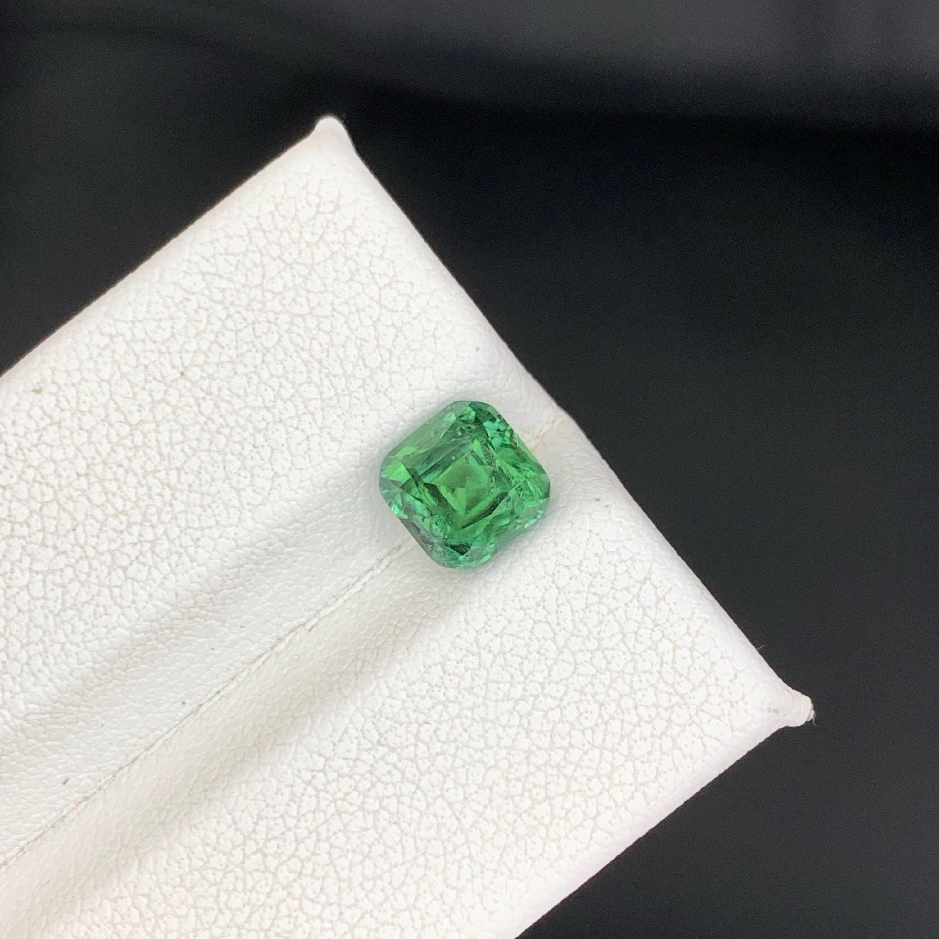 da uomo o donna 1.90 Carat Natural Loose Green Tourmaline Stone Cushion Cut Afghan Gemstone in vendita