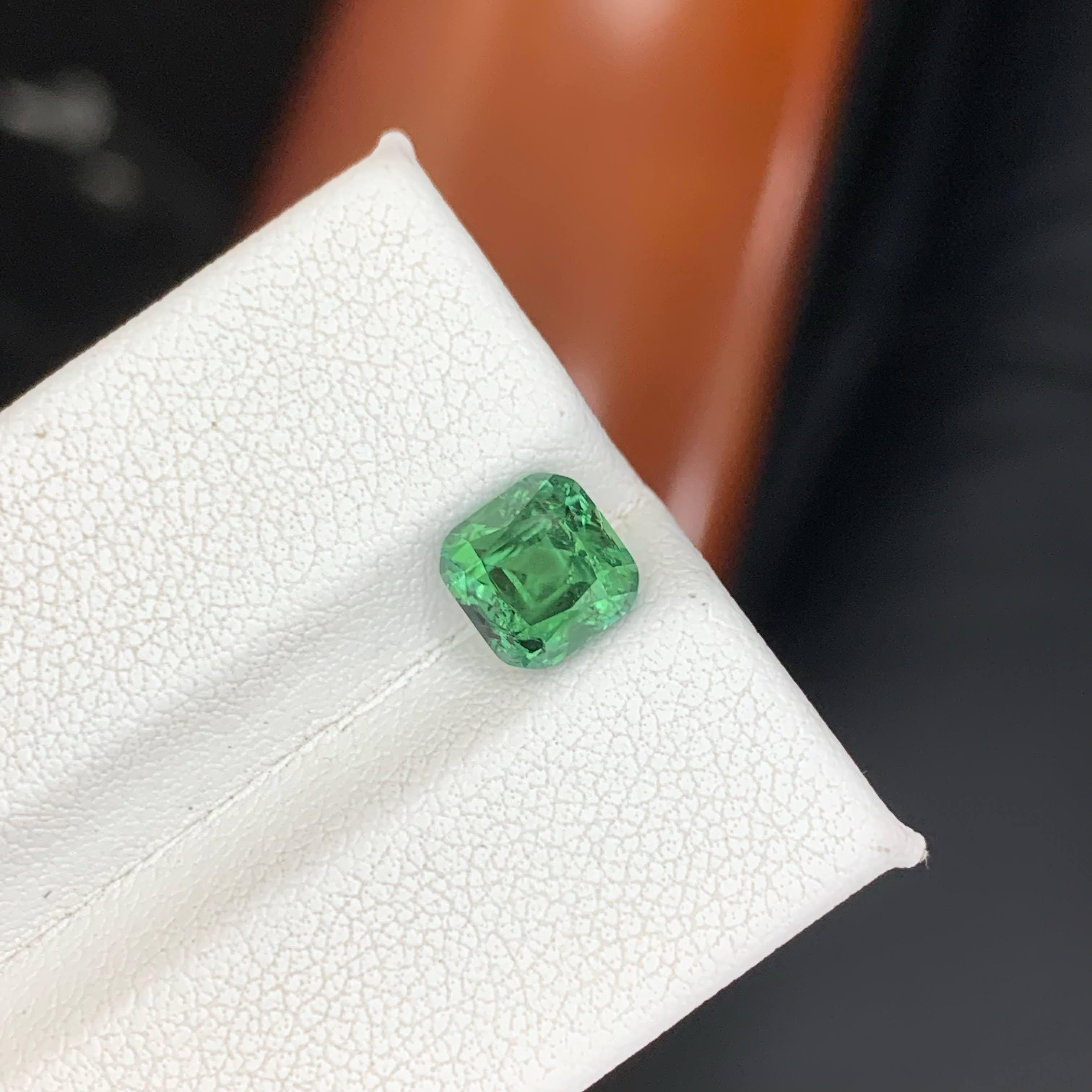 1.90 Carat Natural Loose Green Tourmaline Stone Cushion Cut Afghan Gemstone in vendita 1