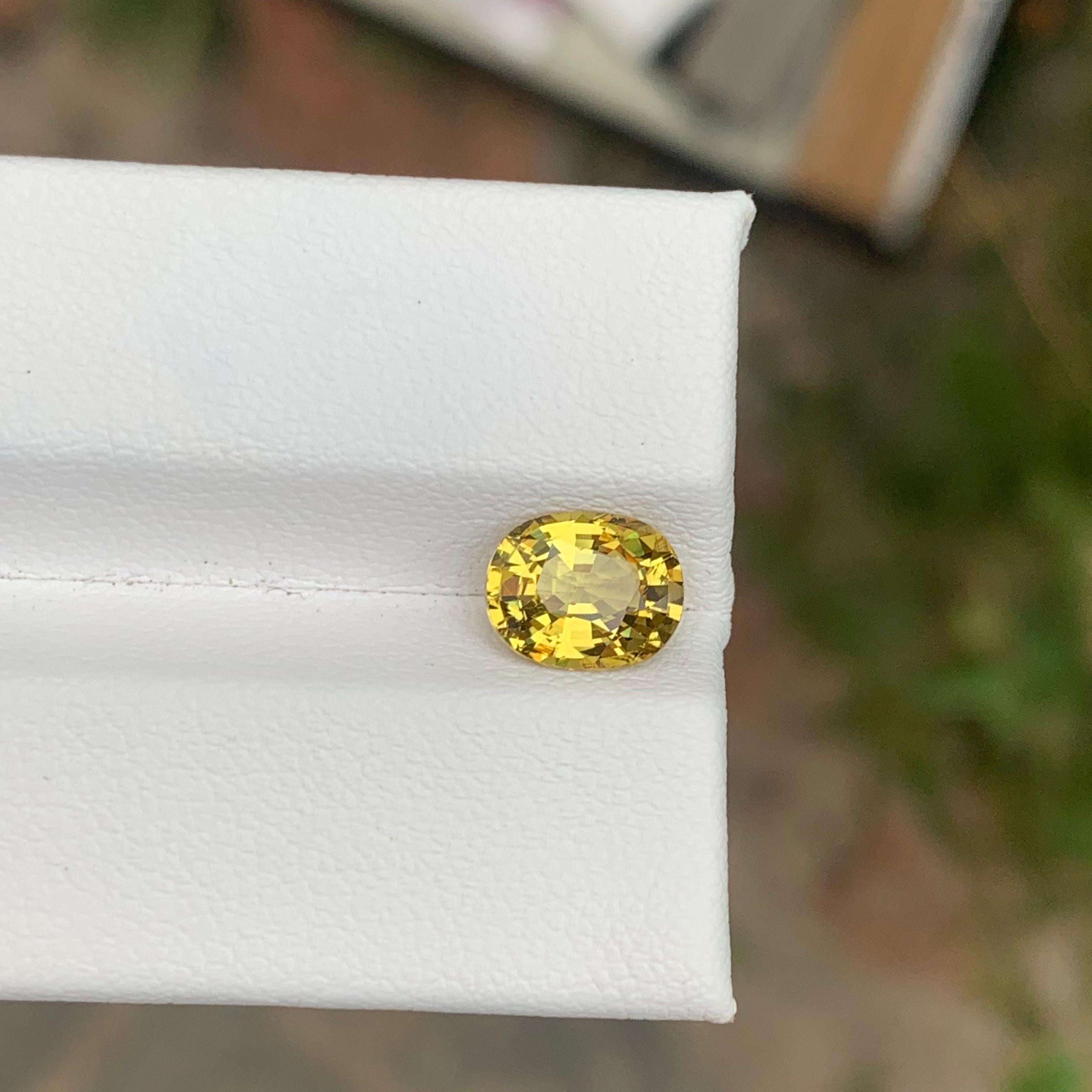 1.90 Carat Natural Loose Mali Garnet Oval Shape Gemstone From Mali, Africa im Angebot 2