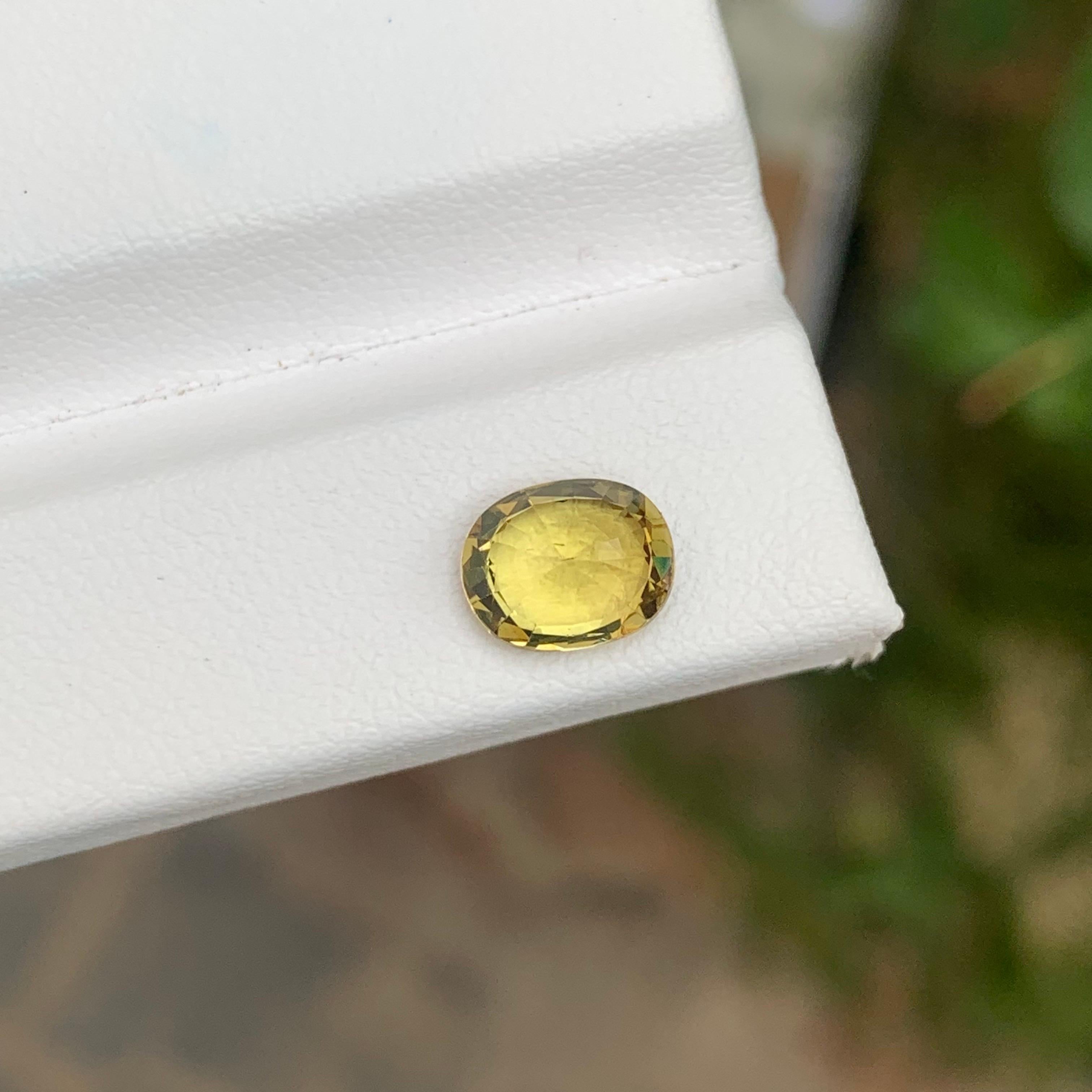 1.90 Carat Natural Loose Mali Garnet Oval Shape Gemstone From Mali, Africa im Angebot 3