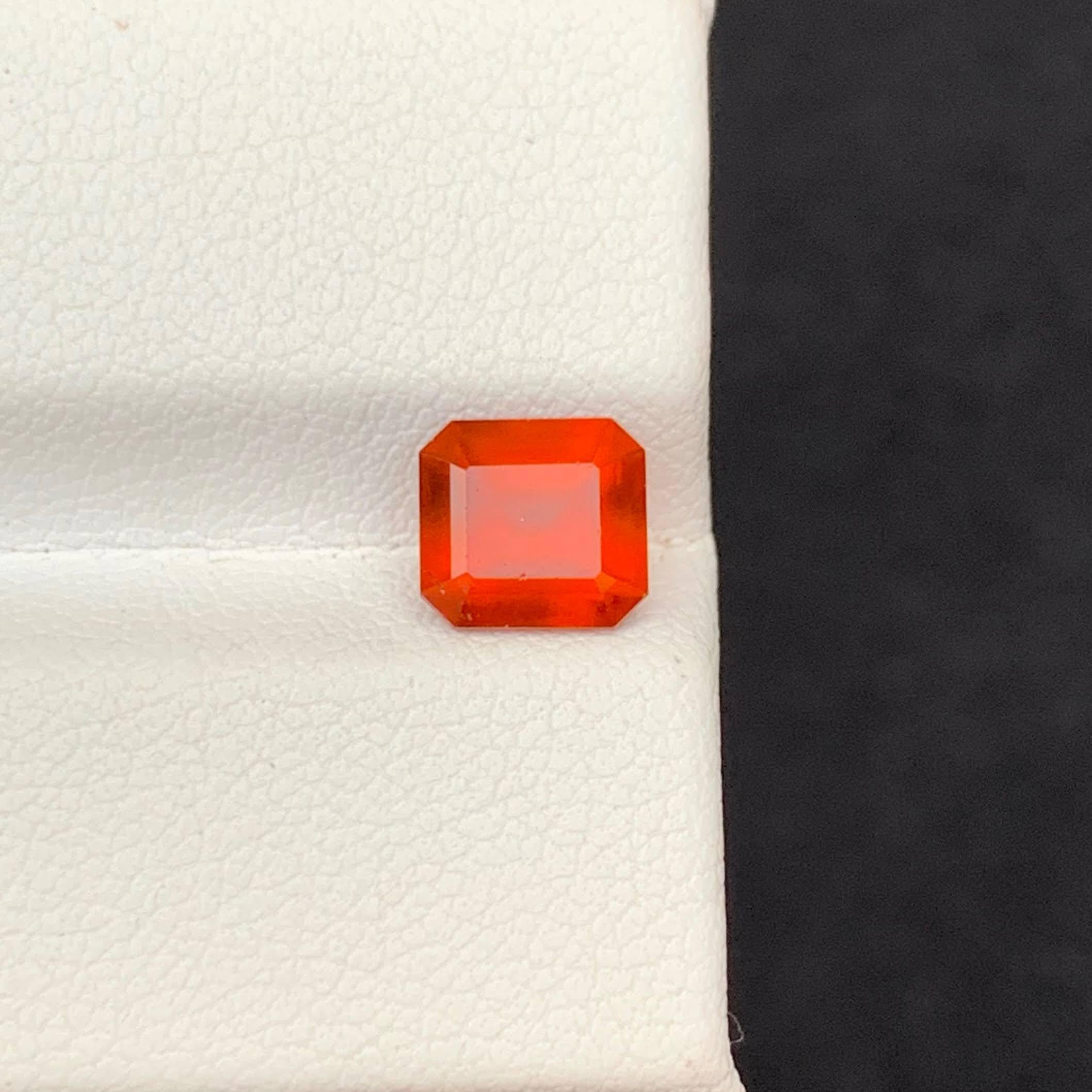 Poids 1,90 carat 
Dimensions 6,9x6,4x5,0mm
Traitement Aucun
Origine Afrique 
Clarity SI 
Forme Coupe Émeraude 





Ce grenat hessonite orange en vrac de 1,90 carat est une pierre précieuse envoûtante connue pour sa teinte orange ardente et sa