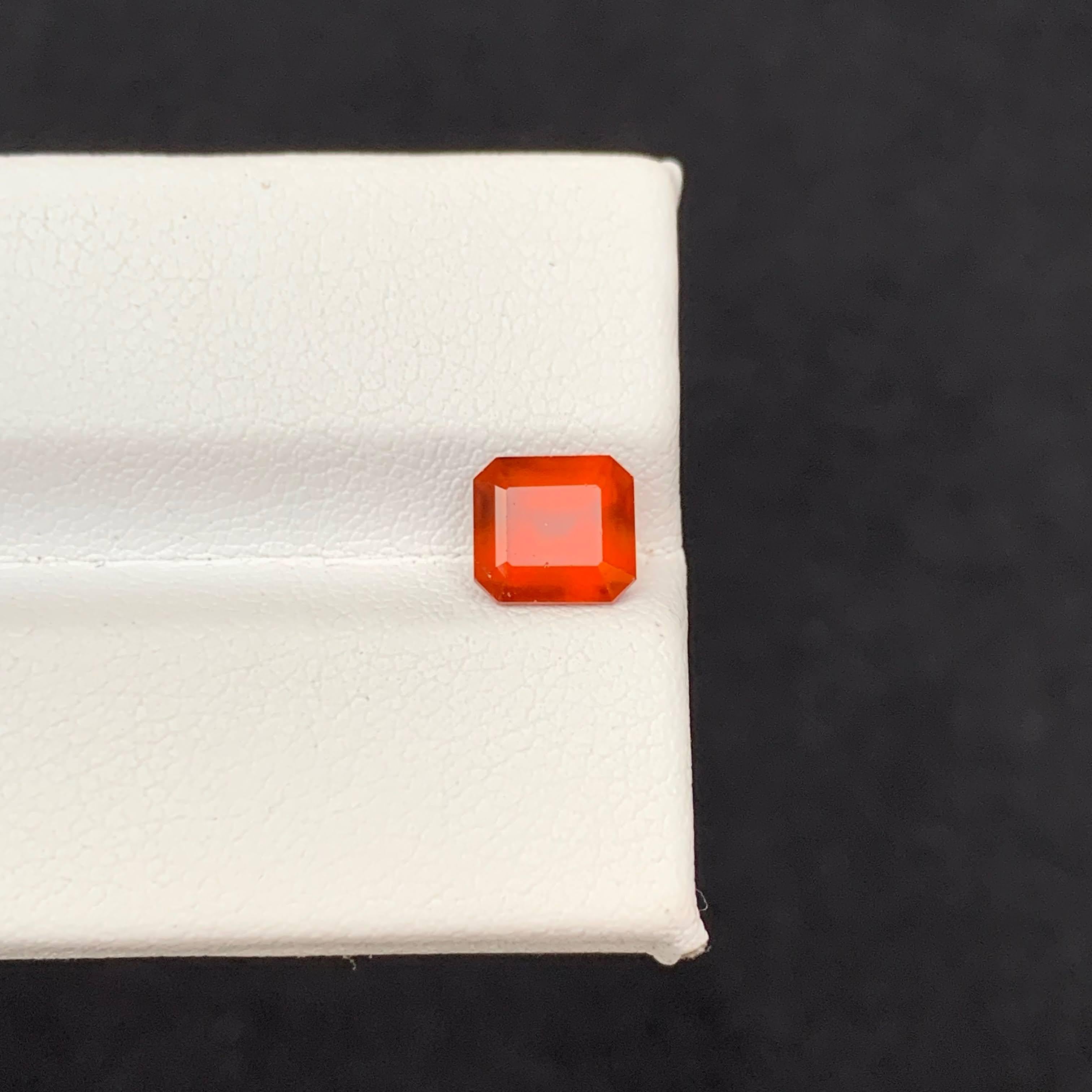 1.90 Carat Natural Loose Orange Hessonite Garnet Emerald Cut African Gemstone Unisexe en vente