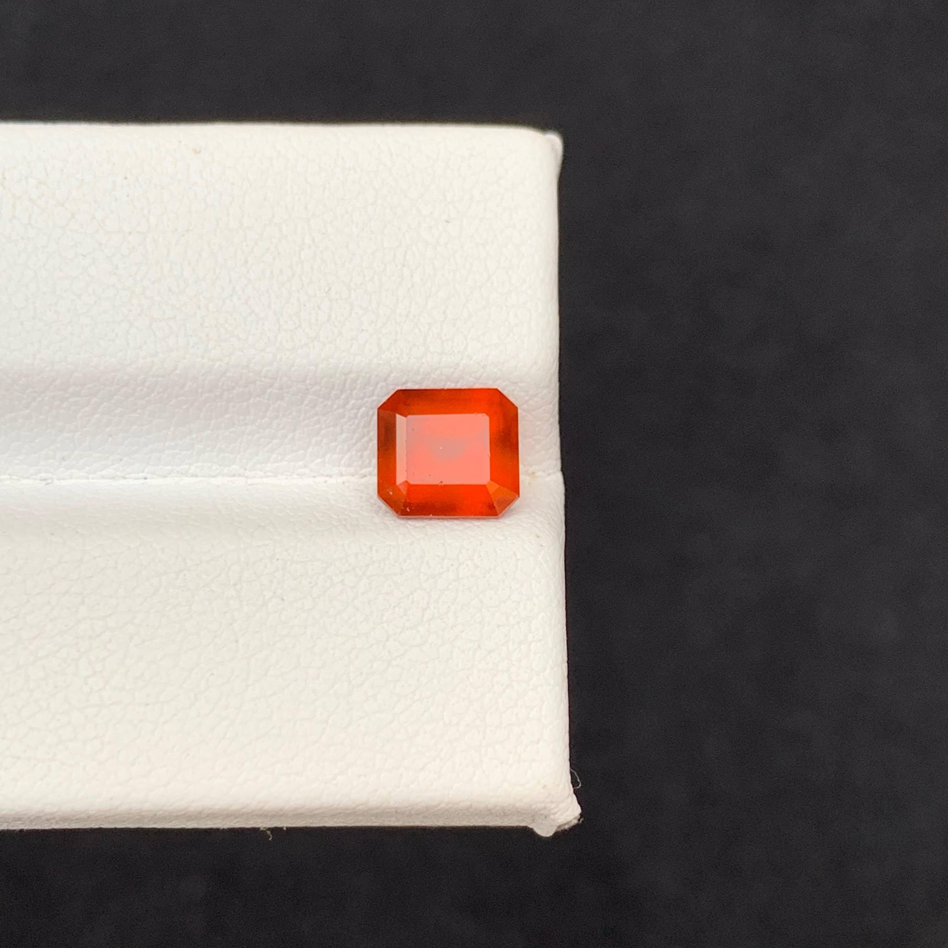 1.90 Carat Natural Loose Orange Hessonite Garnet Emerald Cut African Gemstone en vente 2