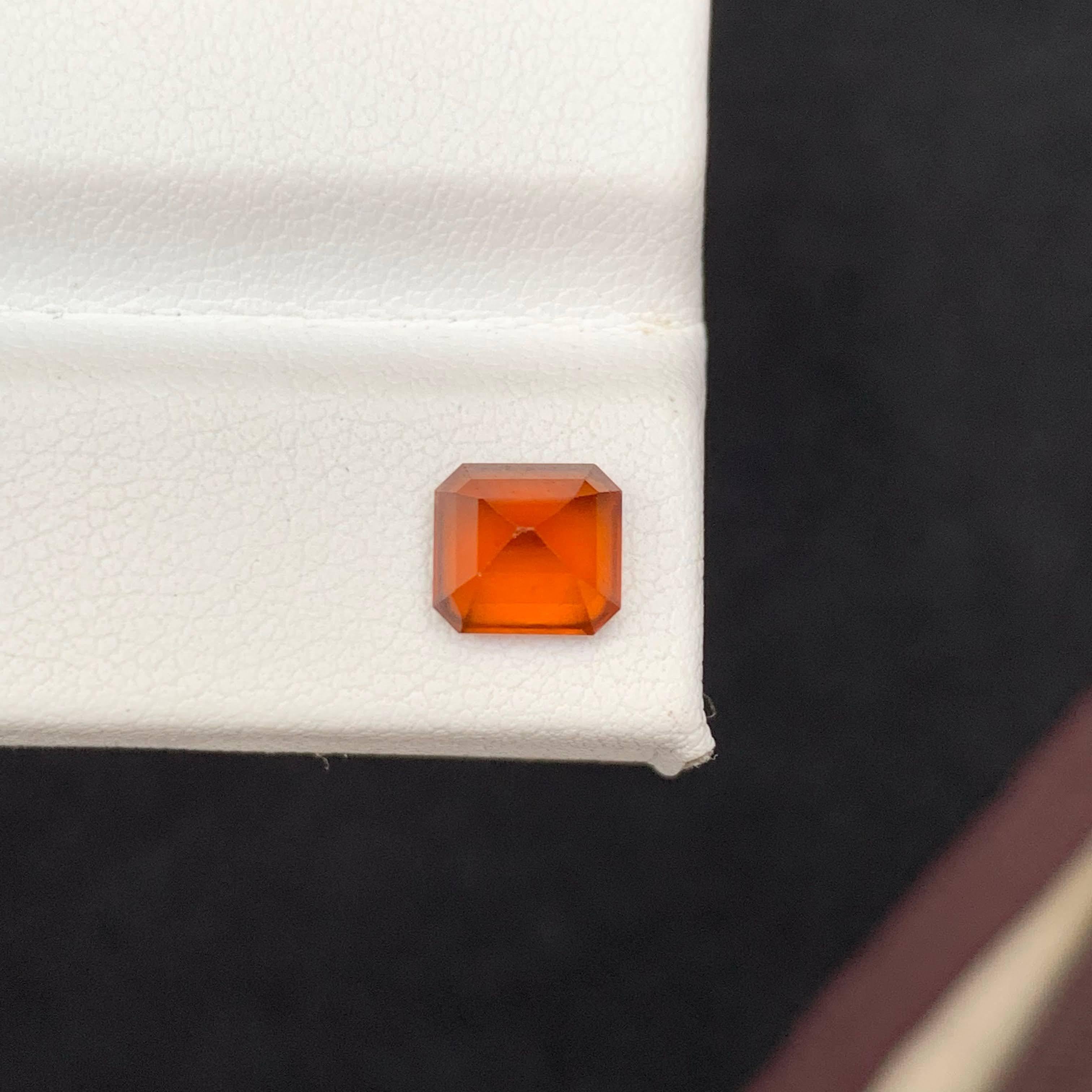 1.90 Carat Natural Loose Orange Hessonite Garnet Emerald Cut African Gemstone en vente 3