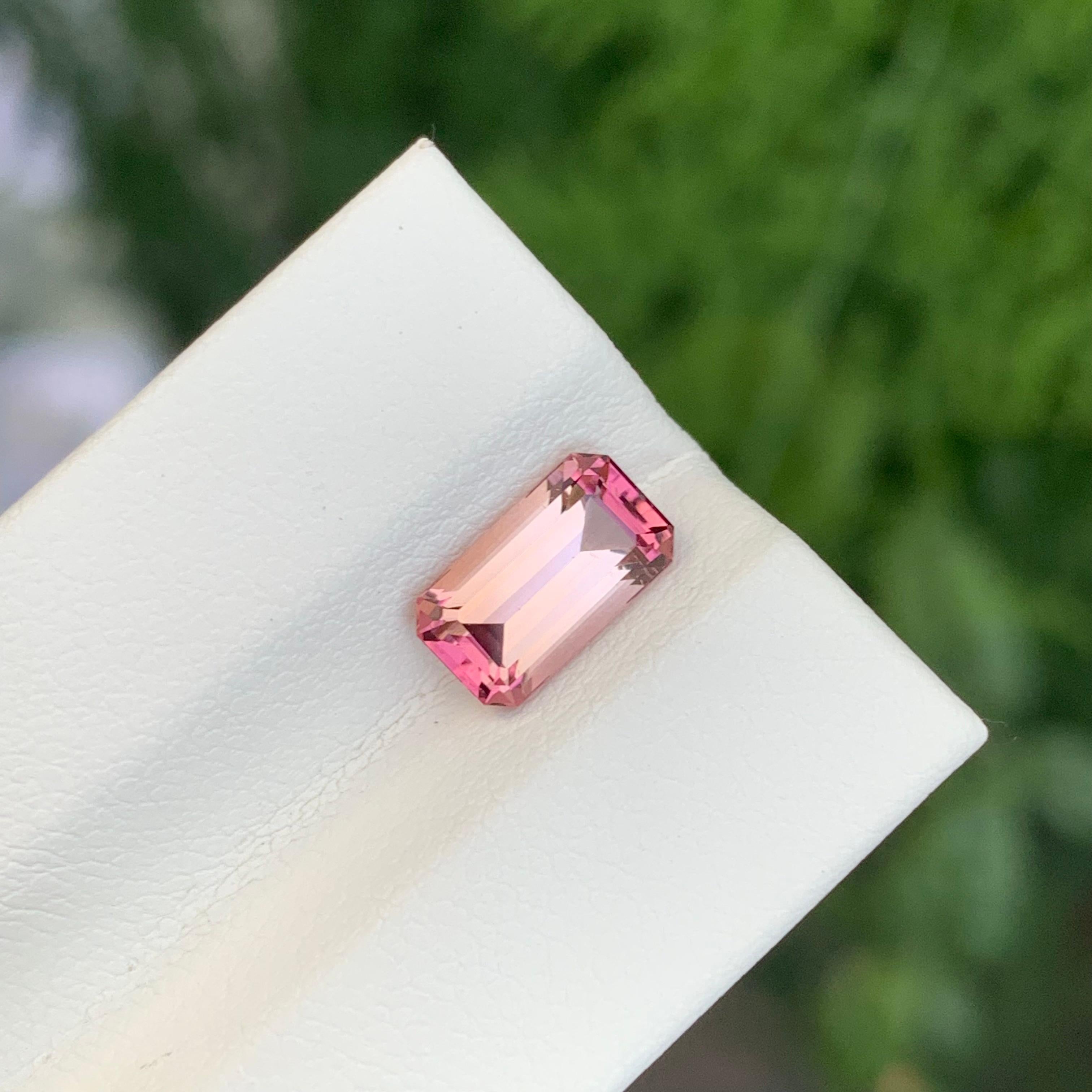 Arts and Crafts 1.90 Carat Natural Loose Pink Tourmaline Emerald Shape Gem en vente