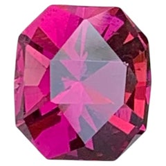1.90 Carat Natural Loose Pinkish Red Garnet Stone Fancy Cut Tanzanian Gemstone (pierre précieuse tanzanienne)