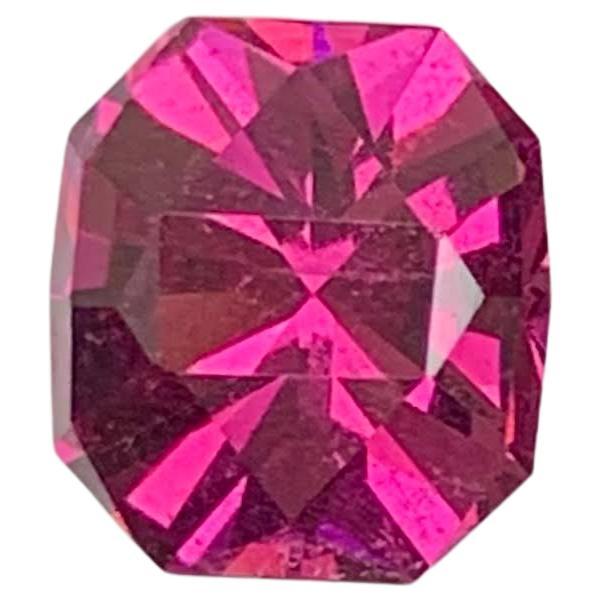 1,90 Karat Natürlicher loser rötlich-rosa Granat Stein Benutzerdefinierter Schliff Afrikanischer Edelstein