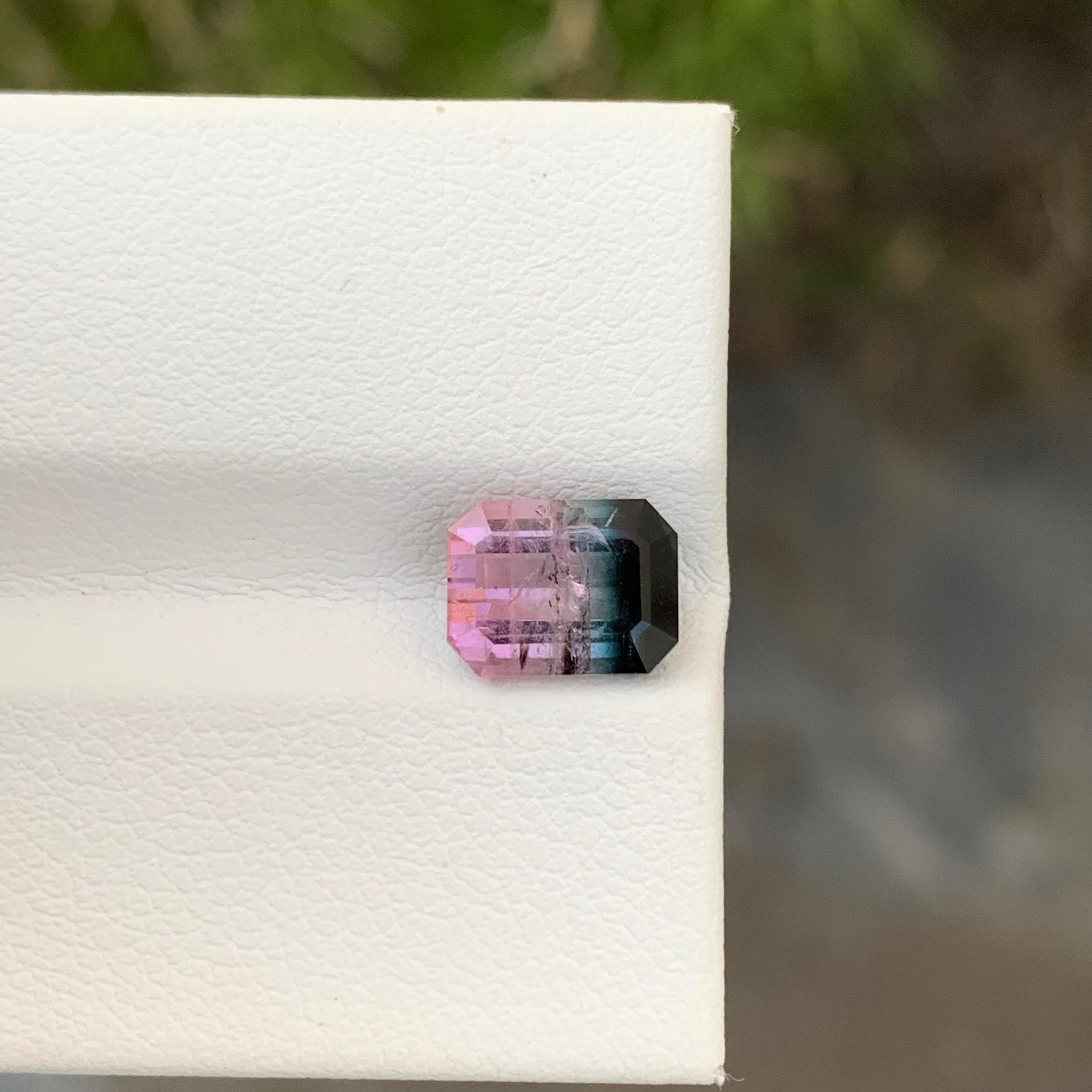 1,90 Karat Natürliche Lose Tri Farbe Turmalin Smaragd Form Edelstein für Ring (Arts and Crafts) im Angebot