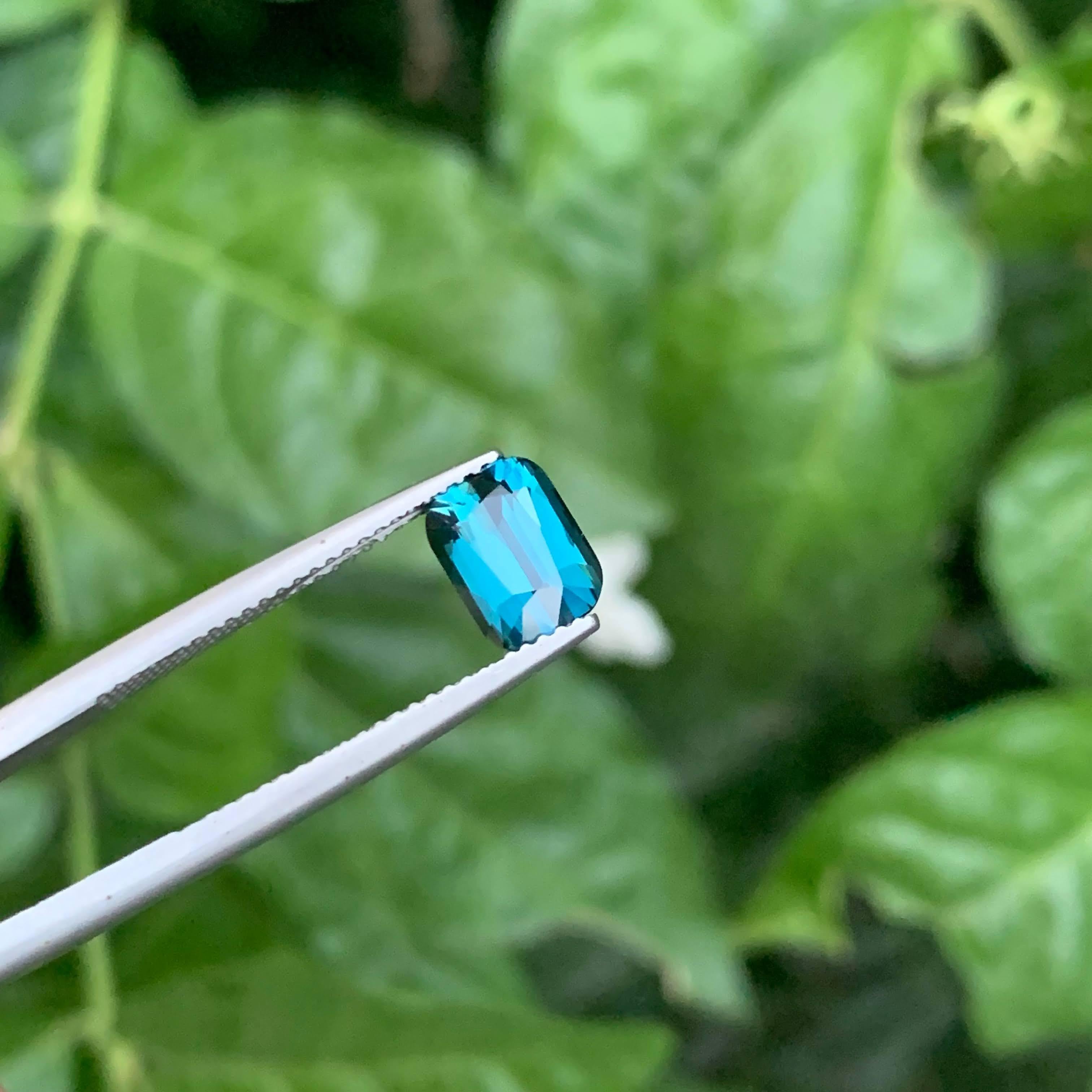 1,90 carati di tormalina blu vivida naturale sciolta con taglio a cuscino Gemma afgana In condizioni Nuovo in vendita a Bangkok, TH