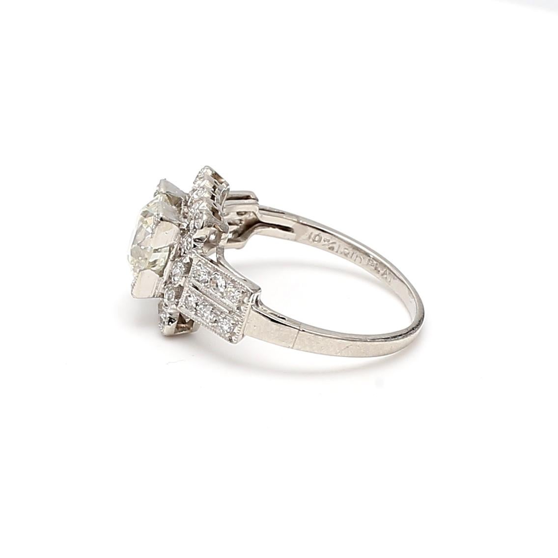 1.90 Carat Old European Cut J VVS1-VVS2 Diamond Platinum Engagement Ring For Sale 3
