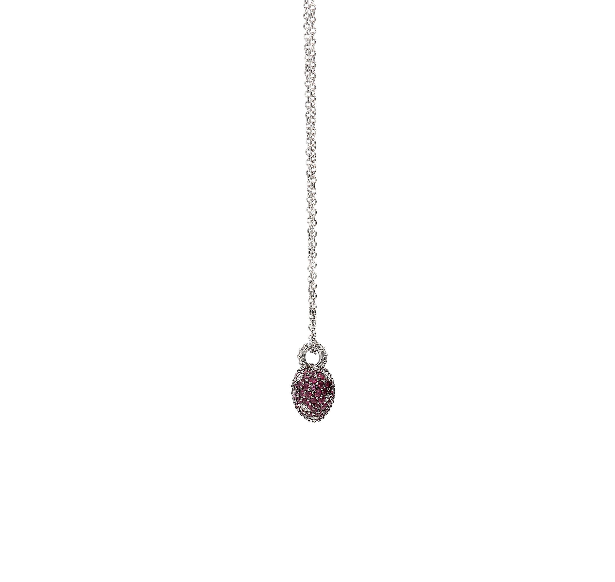 Modern 1.90 Carat Rubies 0.27 White GVS Diamond 18kt White Gold Romantic Heart Necklace For Sale