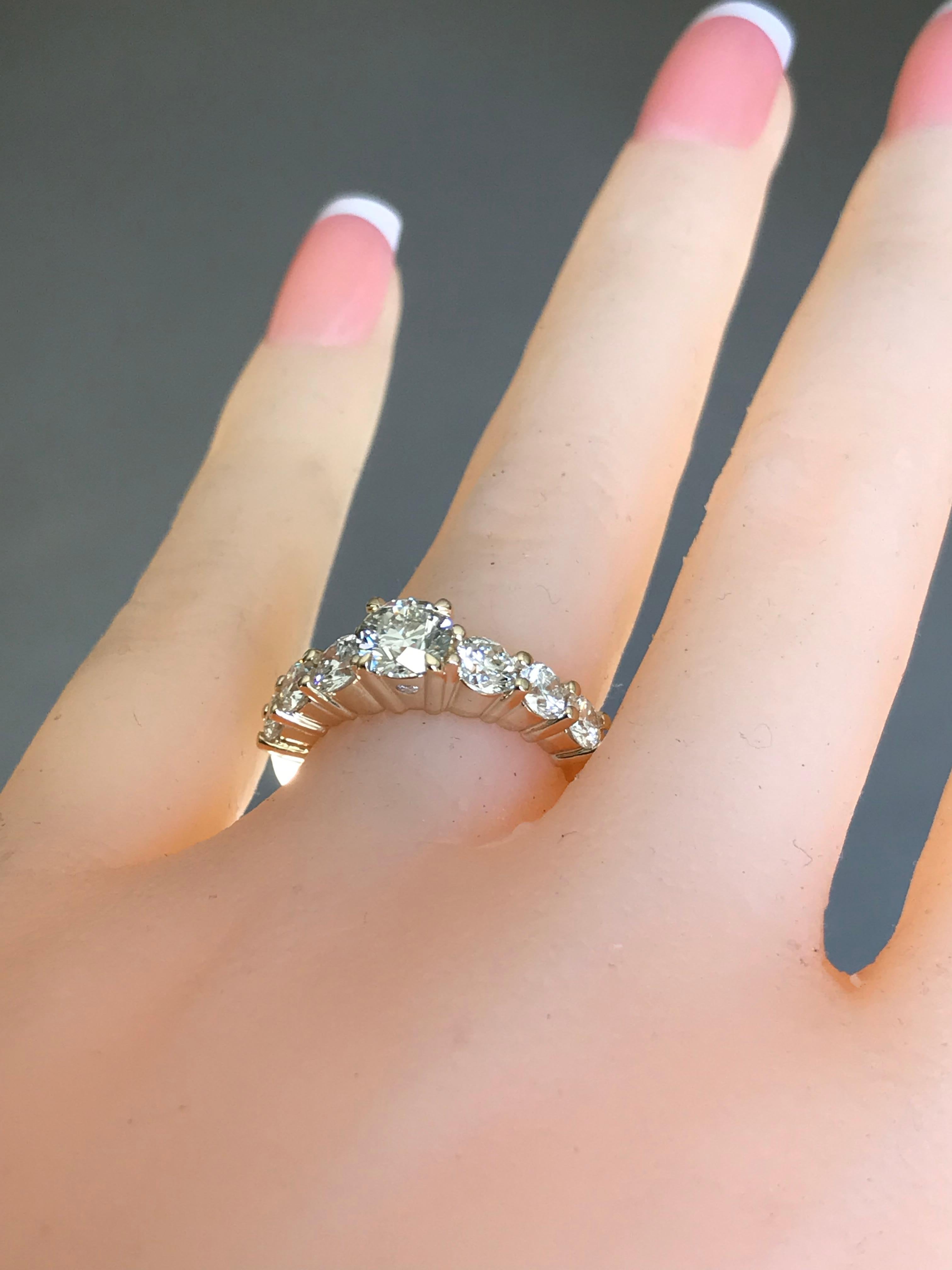 1,90 Karat TW Runder Diamant Verlobungsring 14 Karat, Ben Dannie im Angebot 3
