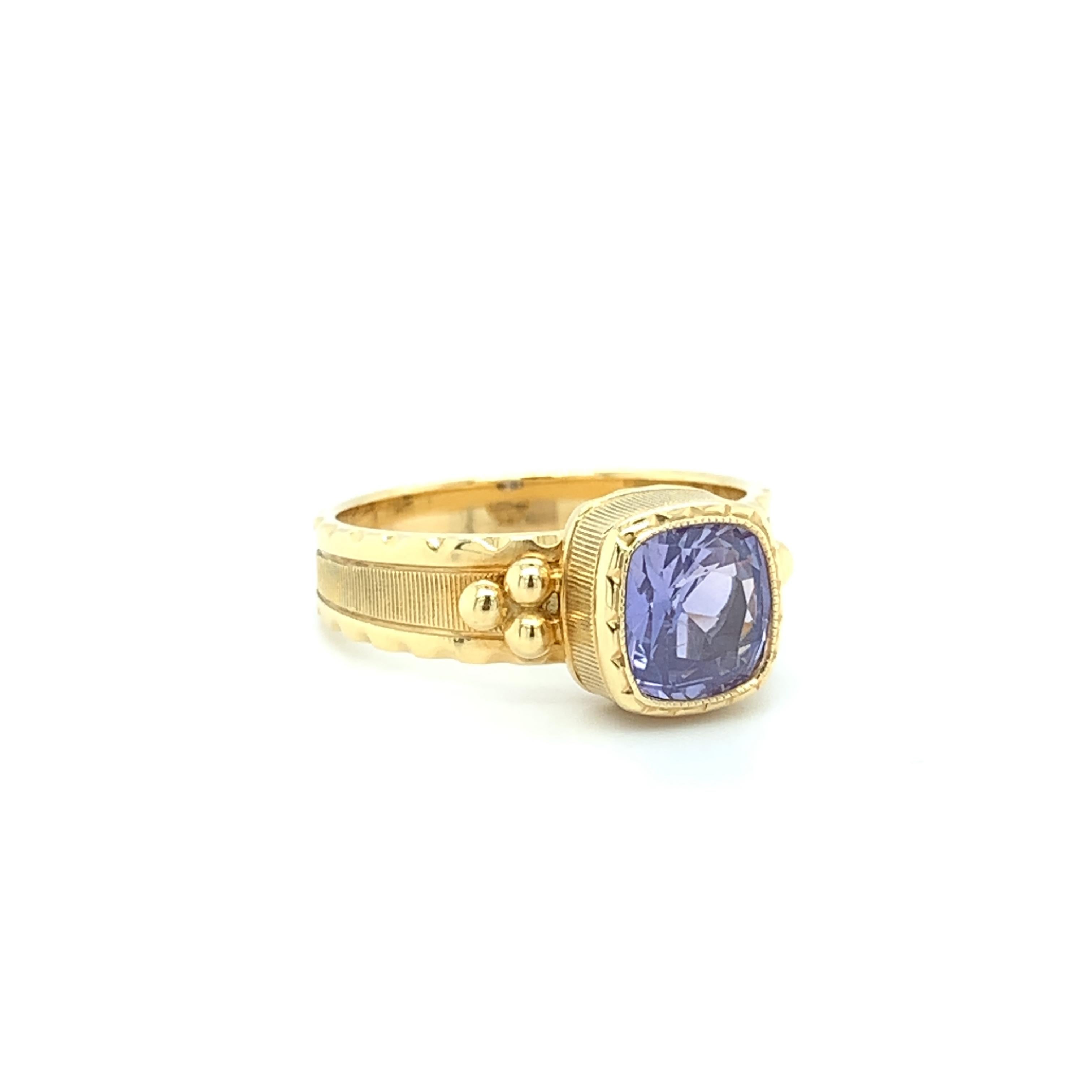 Cushion Cut 1.90 Carat Fancy Violet Sapphire and 18k Yellow Gold Handmade Ring For Sale