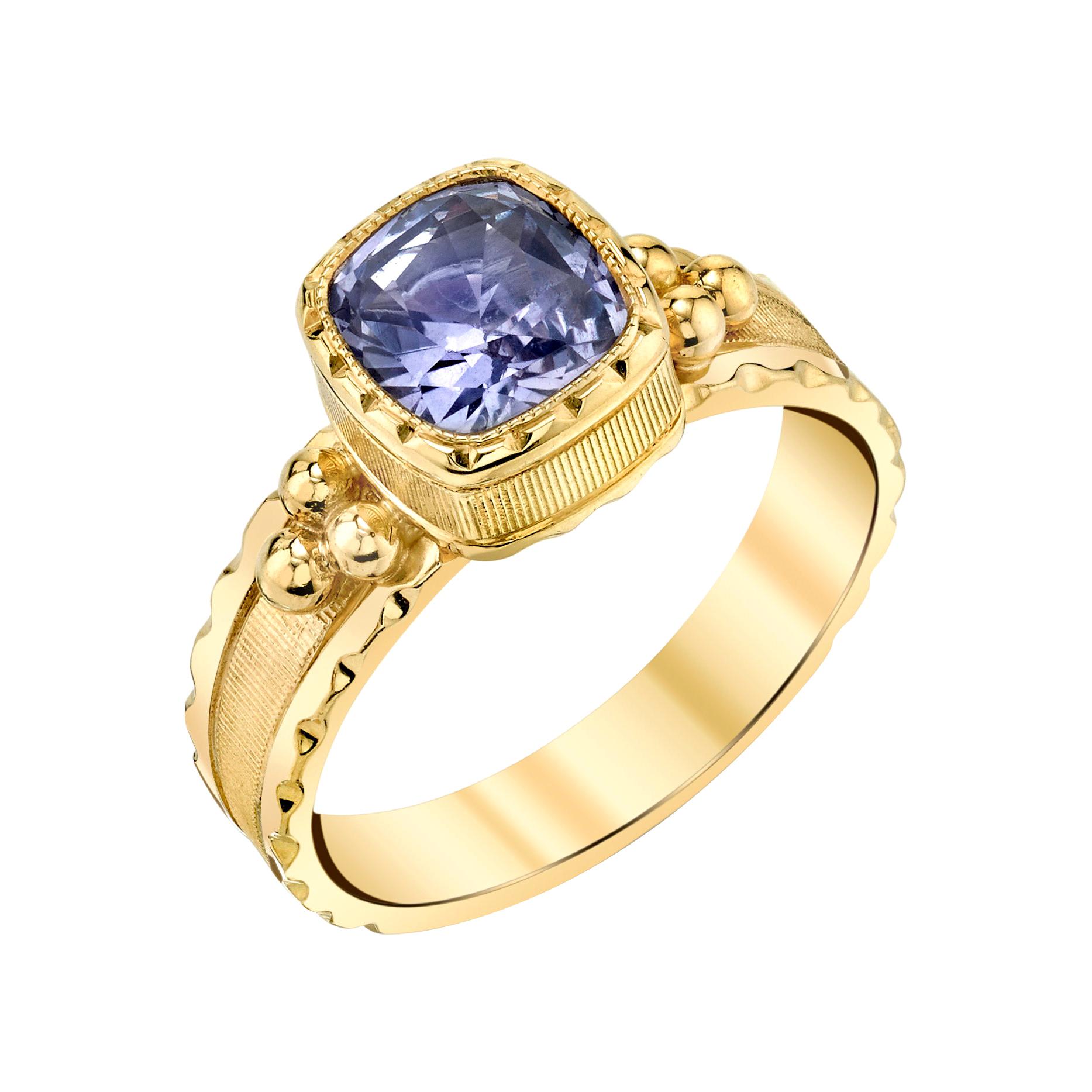 1.90 Carat Fancy Violet Sapphire and 18k Yellow Gold Handmade Ring For Sale