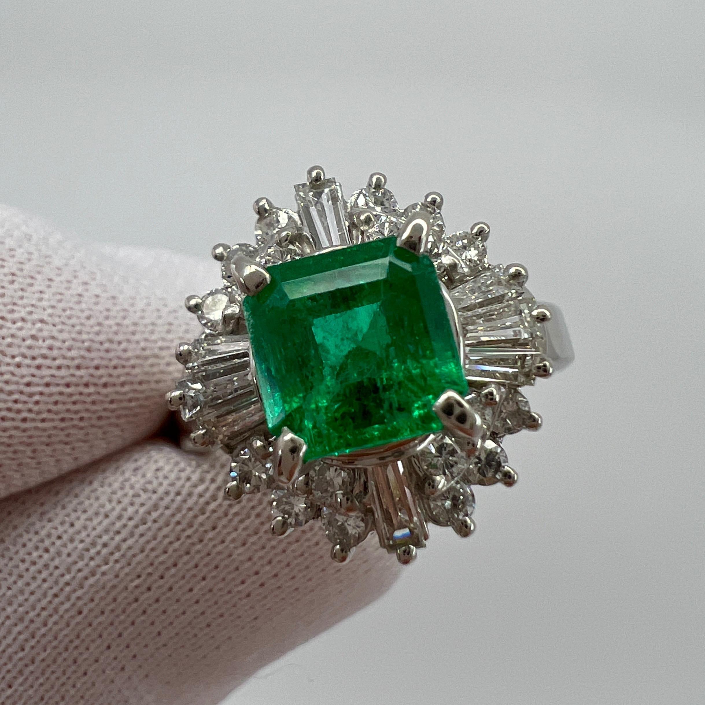 Fine Vivid Green Emerald & Diamond Platinum Halo Cocktail Ring.

1,90 Karat Gesamtgewicht. Atemberaubender kolumbianischer Smaragd von 1,19 Karat mit einer feinen, lebhaften grünen Farbe und einem ausgezeichneten achteckigen Smaragdschliff. Der
