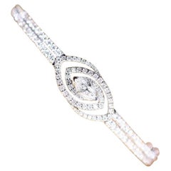 1.bracelet moderne en or 18K avec 90 carats de diamants