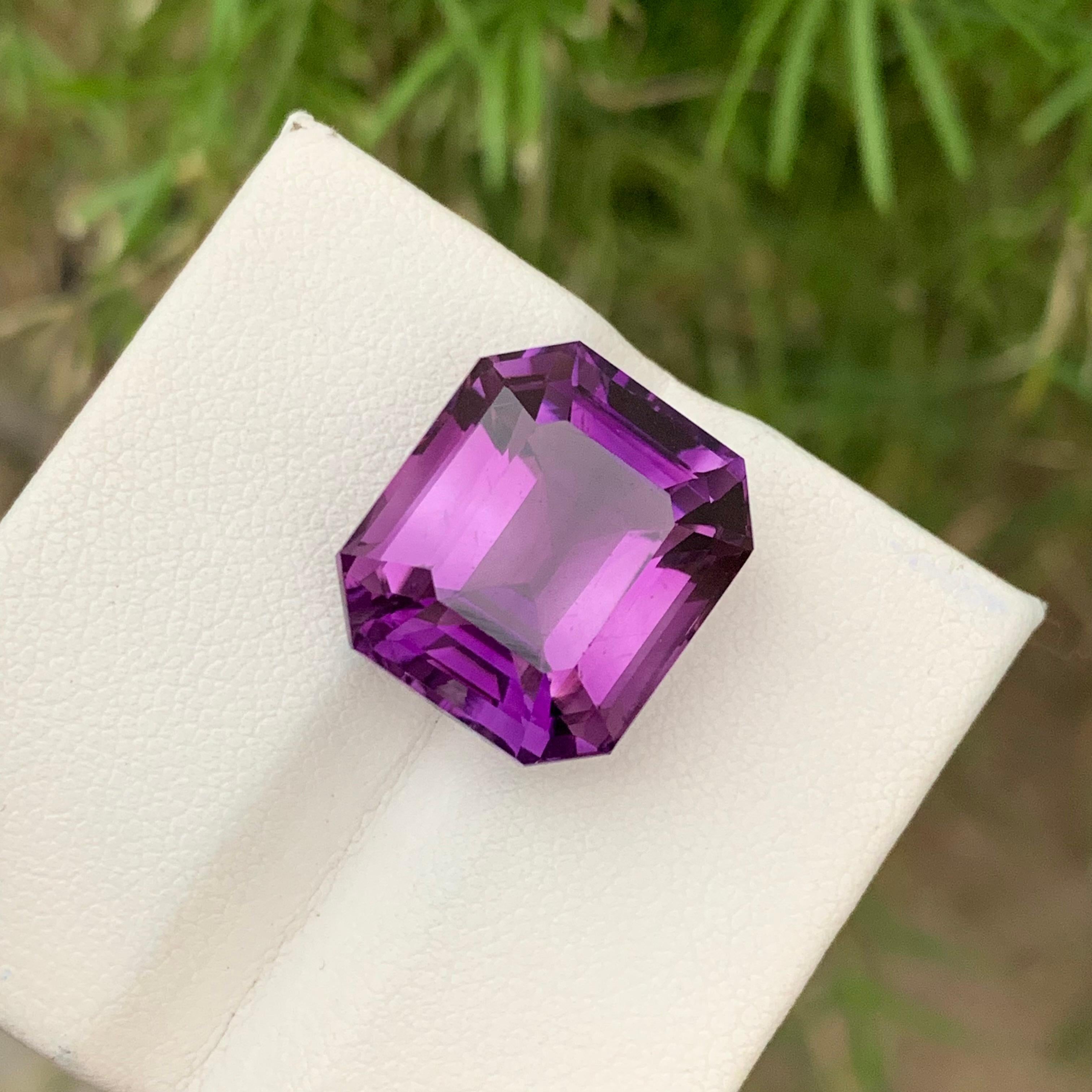 19.0 Carats Natural Loose Deep Purple Amethyst Gemstone From Brazil Mine For Sale 2