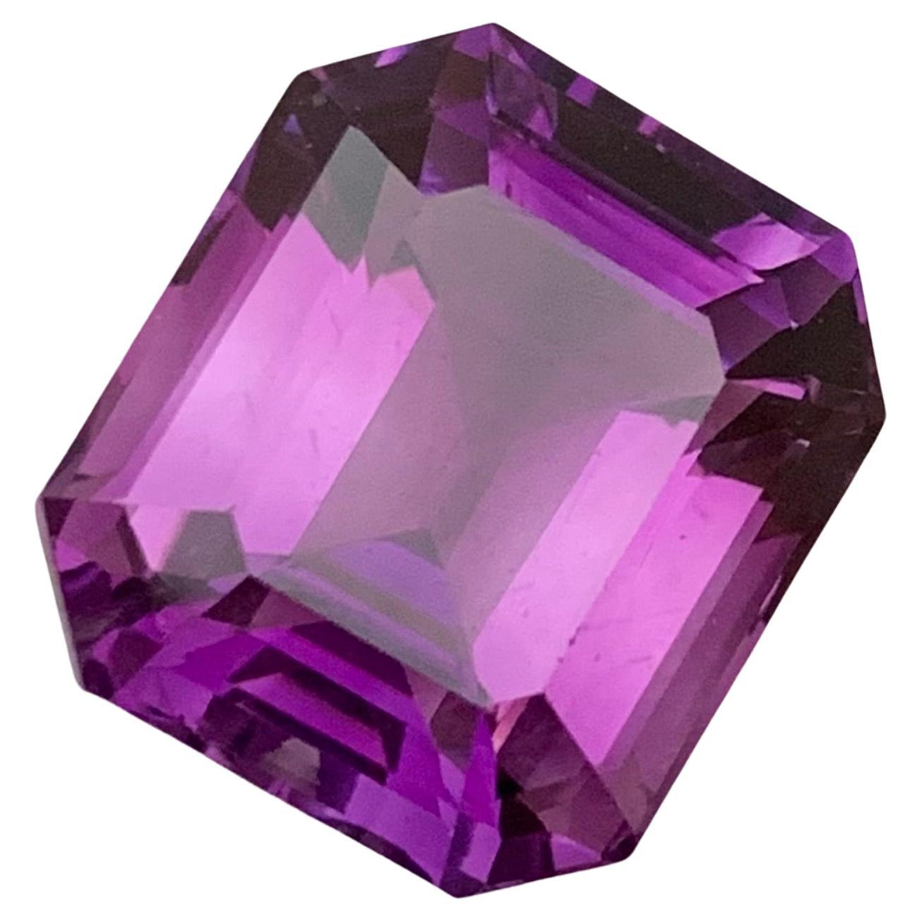 Pierre précieuse améthyste naturelle violet profond non sertie de 19,0 carats provenant d'une mine du Brésil en vente