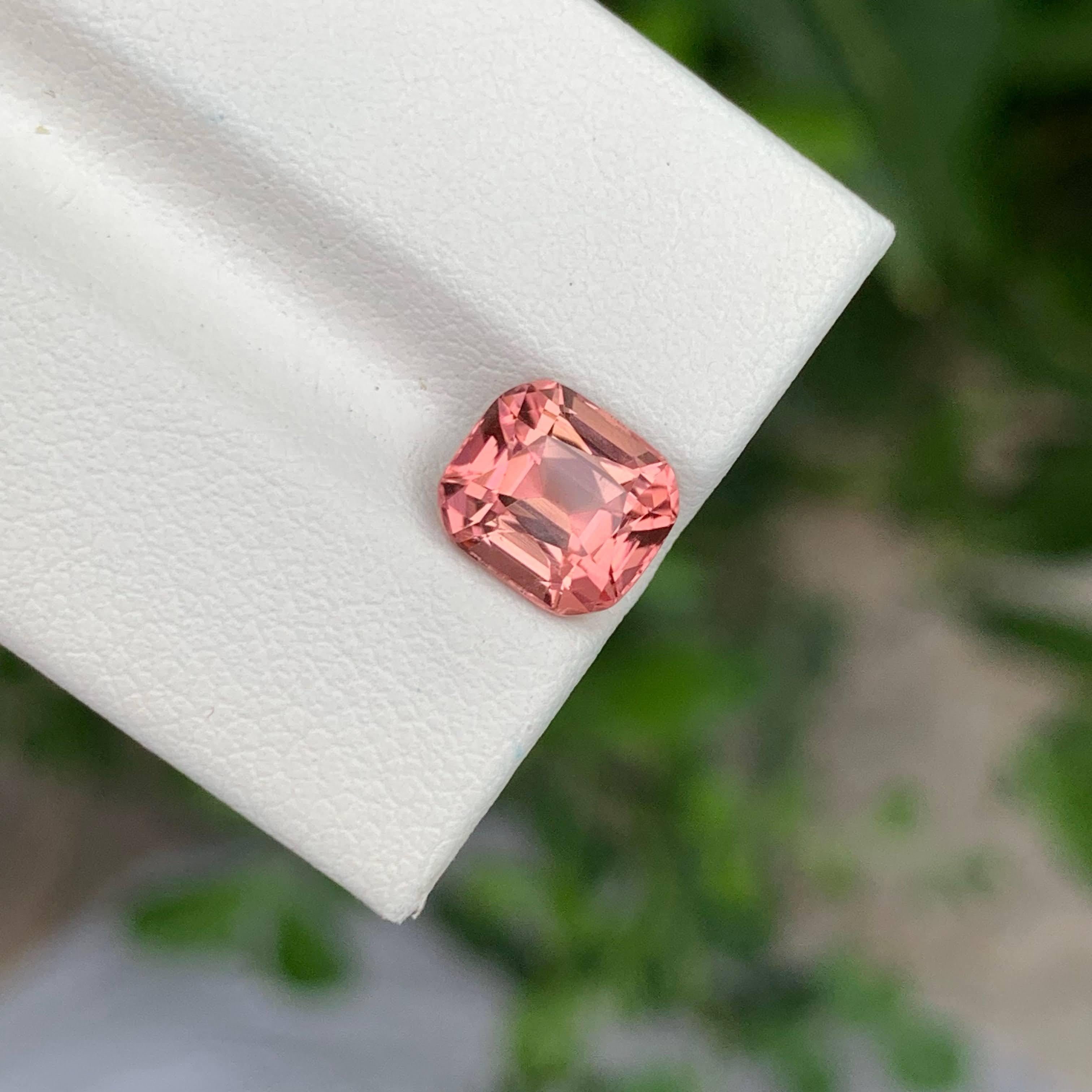 1.90 carats Pink Tourmaline Stone Cushion Cut Natural Afghani Gemstone in vendita 1
