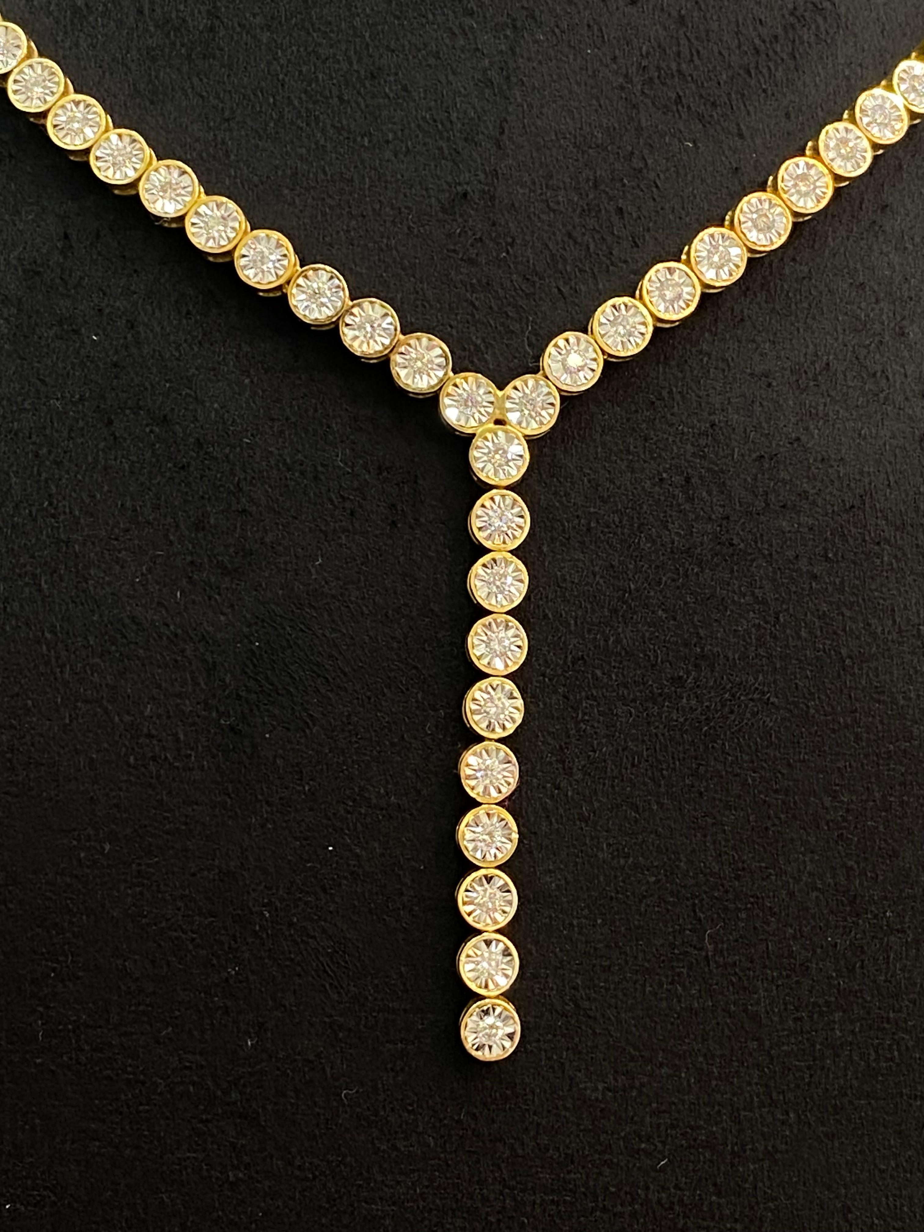 Contemporary 1.90 Carats Round Brilliant Cut Natural Diamonds Tennis Necklace 14K Yellow Gold For Sale