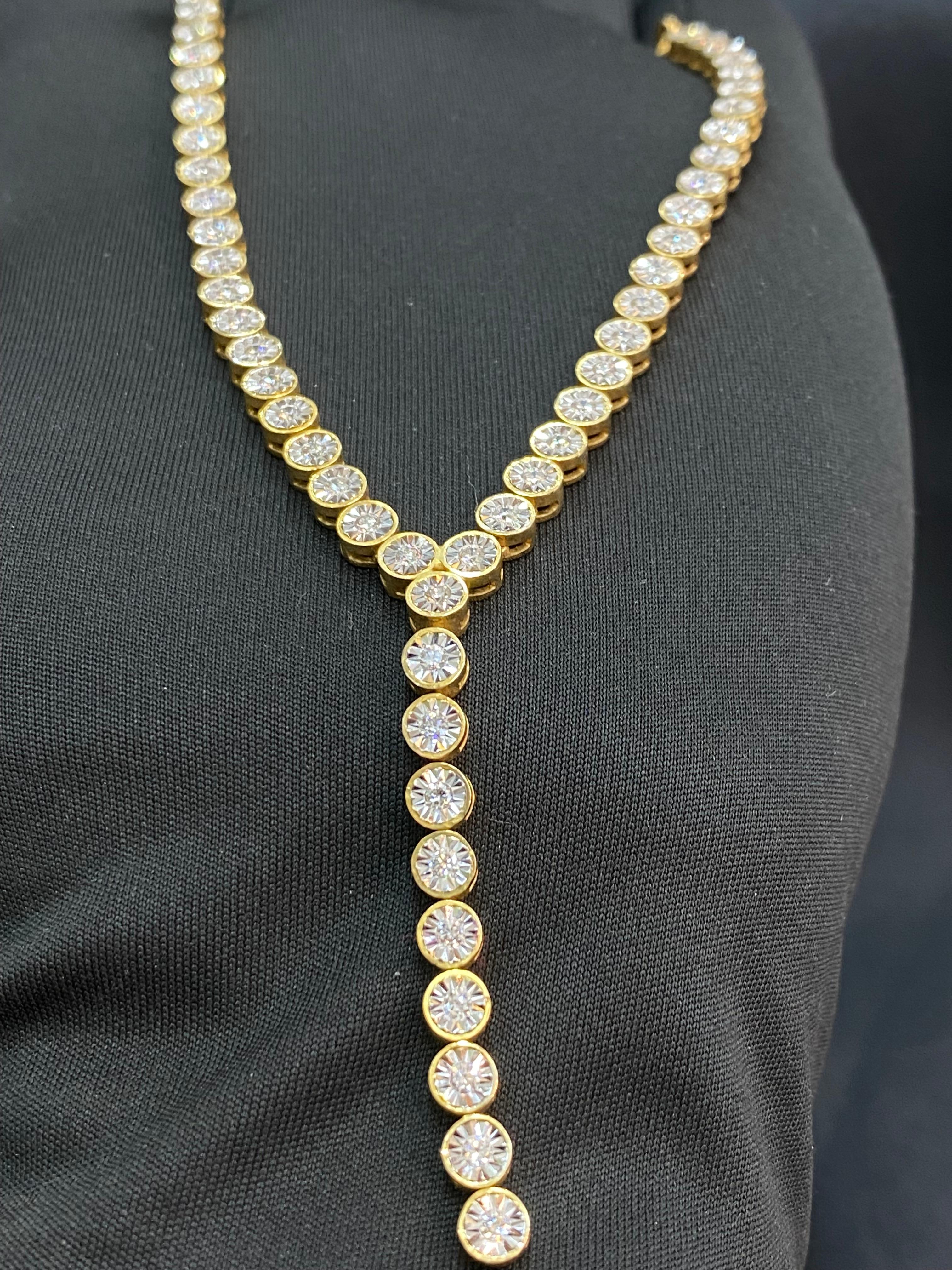 Women's 1.90 Carats Round Brilliant Cut Natural Diamonds Tennis Necklace 14K Yellow Gold For Sale