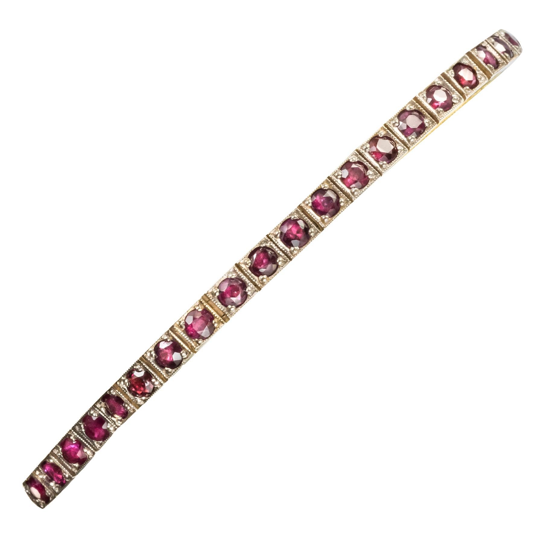 1.90 Carats Ruby and White Gold Tennis Link Bracelet, 1960s 4