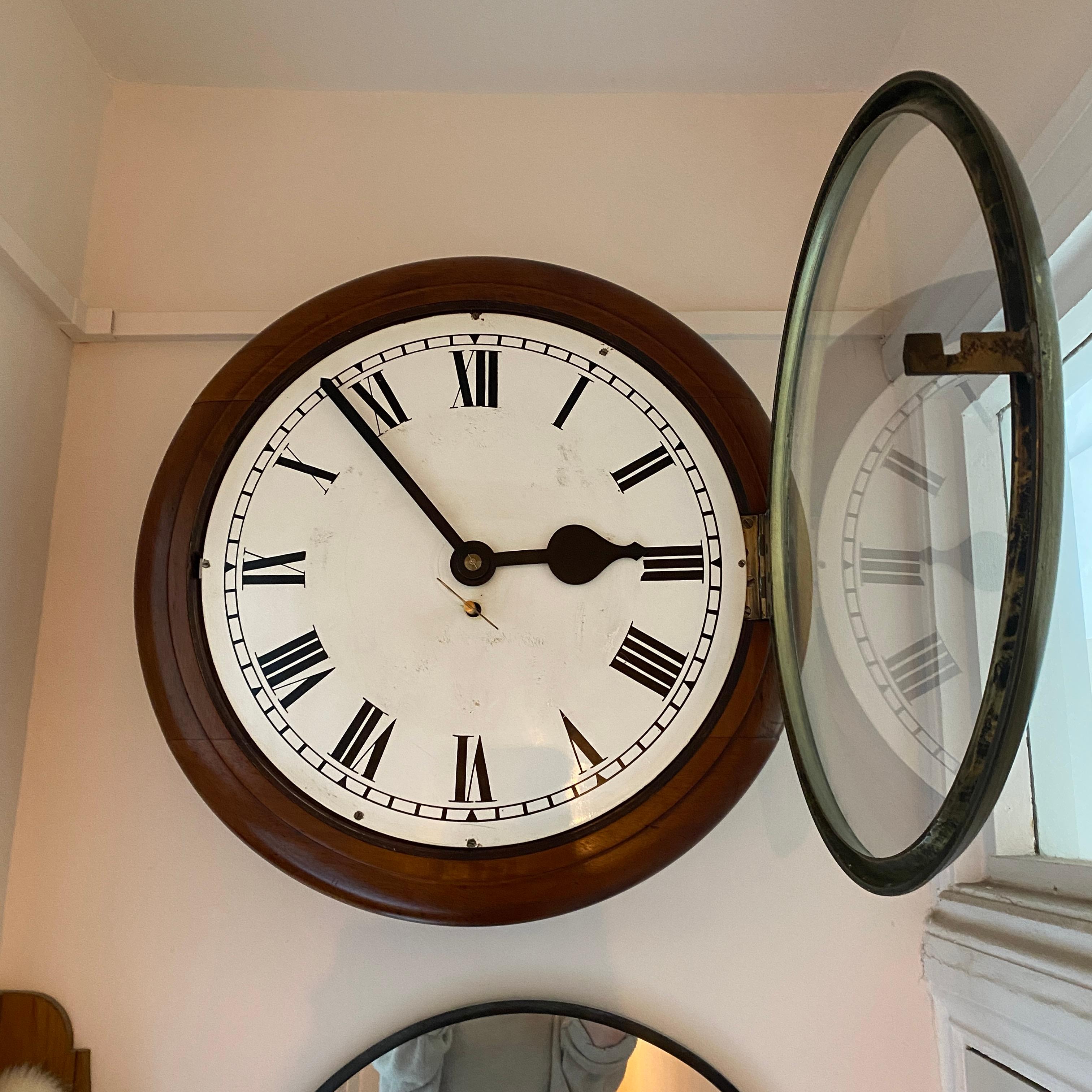 1900-1910’s Fuse Smith Astral Large Antique Wall Clock In Good Condition In London, GB
