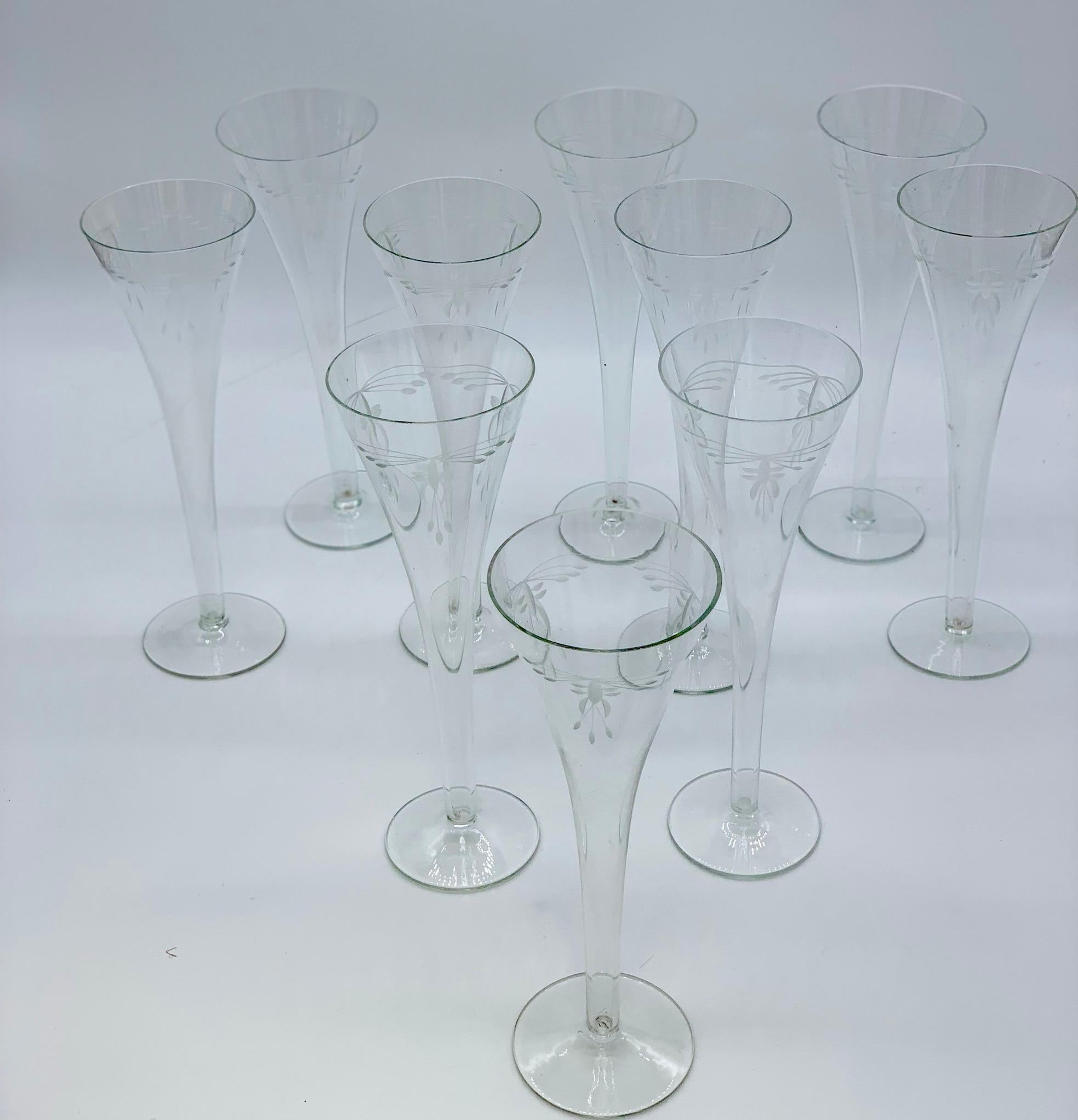 1900-1920 Art Nouveau Crystal Glasses Hand Blown with Engraved Flowers For Sale 13