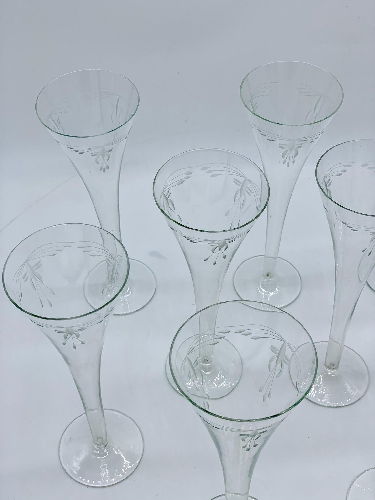 1900-1920 Art Nouveau Crystal Glasses Hand Blown with Engraved Flowers For Sale 15