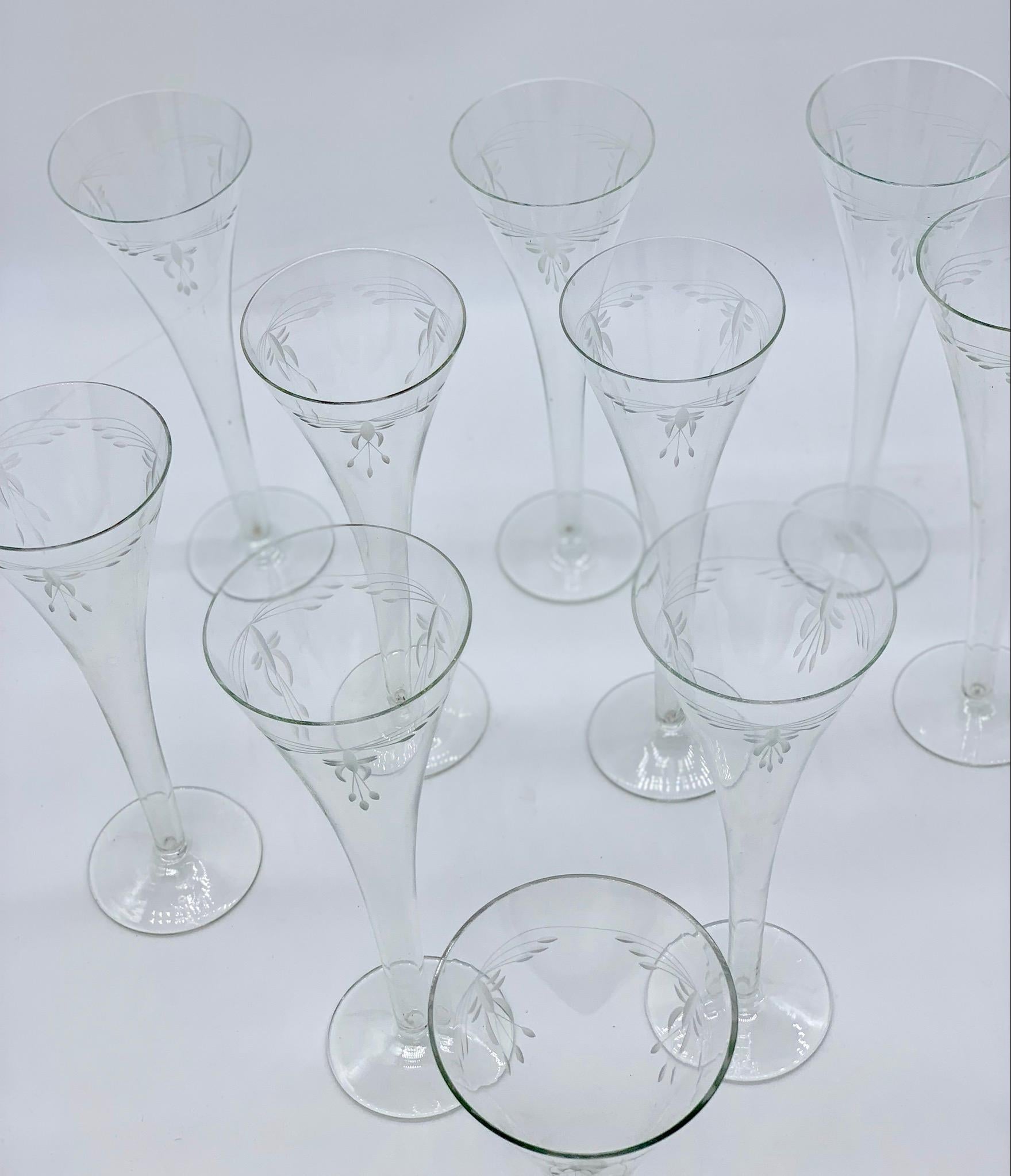 1900-1920 Art Nouveau Crystal Glasses Hand Blown with Engraved Flowers For Sale 16