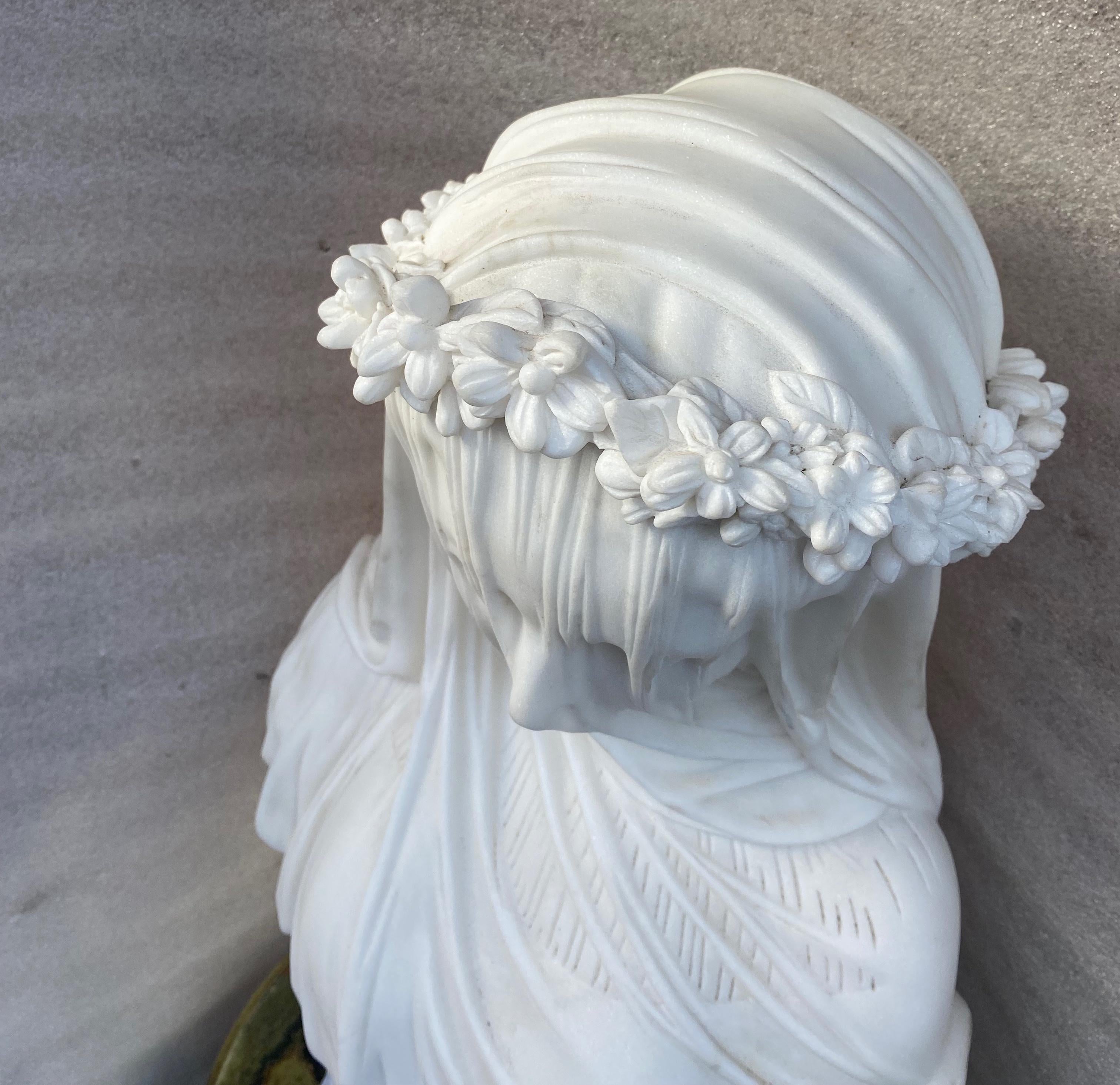 20th Century 1900/1920 Neapolitan Carrara Marble Bust of Bride with Veil