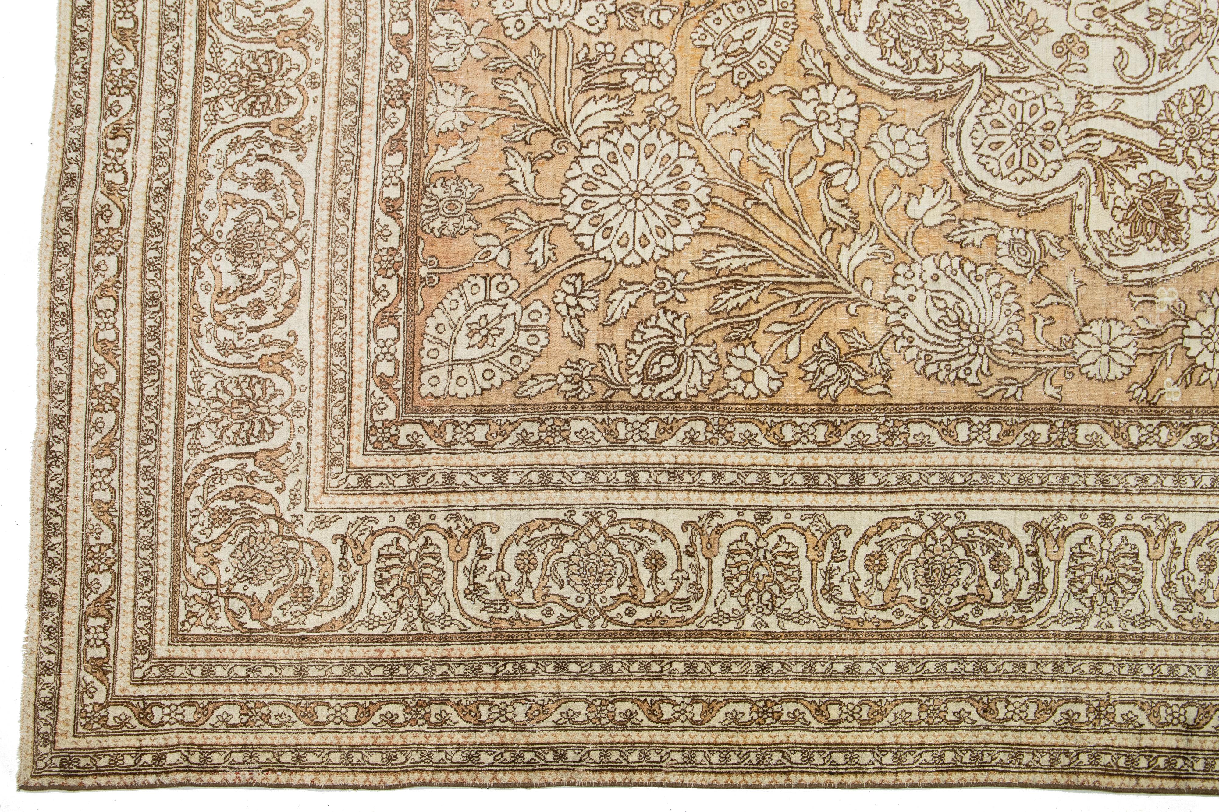 20th Century 1900 Antique Indian Agra Wool Rug in Ivory and Tan with Medallion Design For Sale