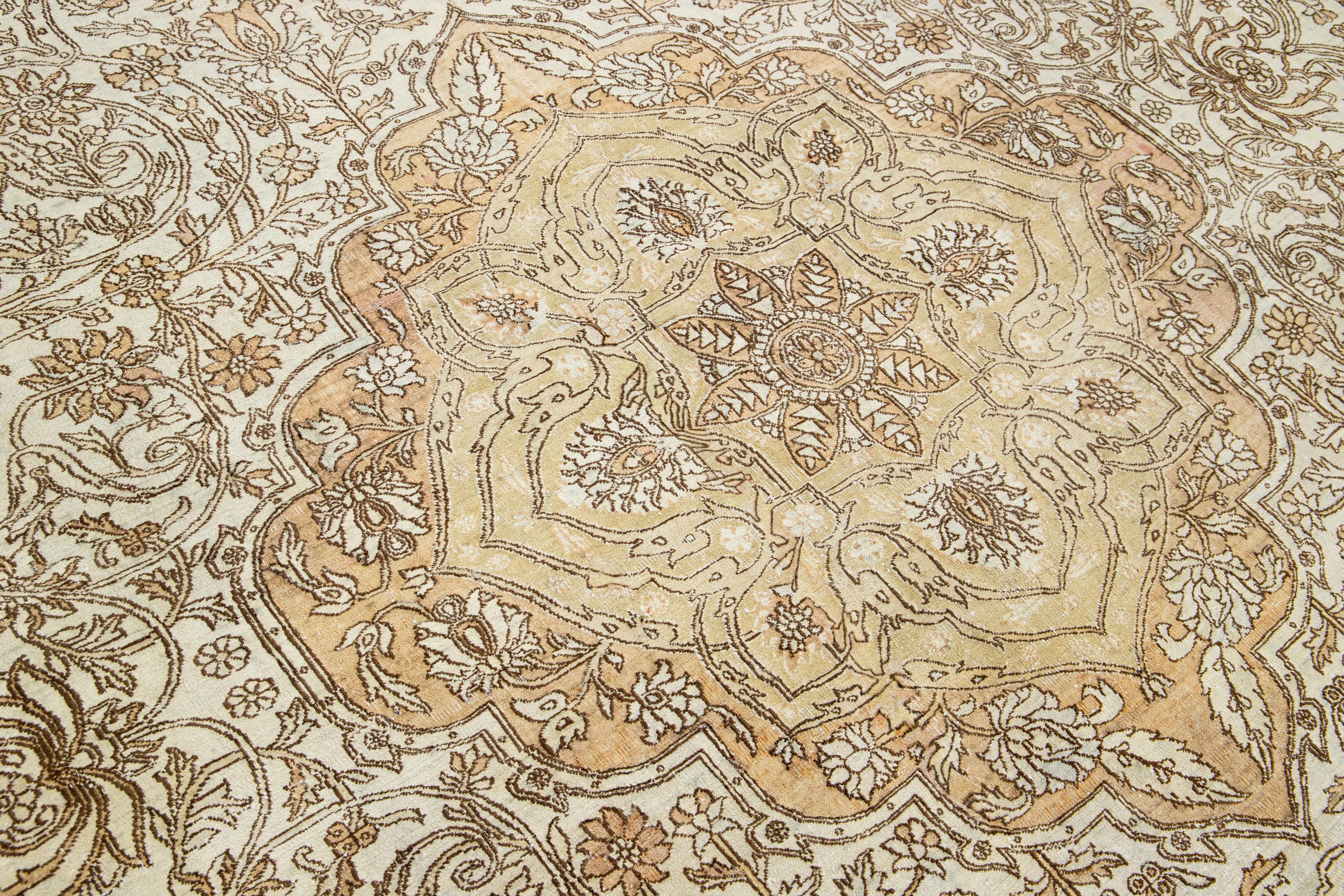 1900 Antique Indian Agra Wool Rug in Ivory and Tan with Medallion Design For Sale 2
