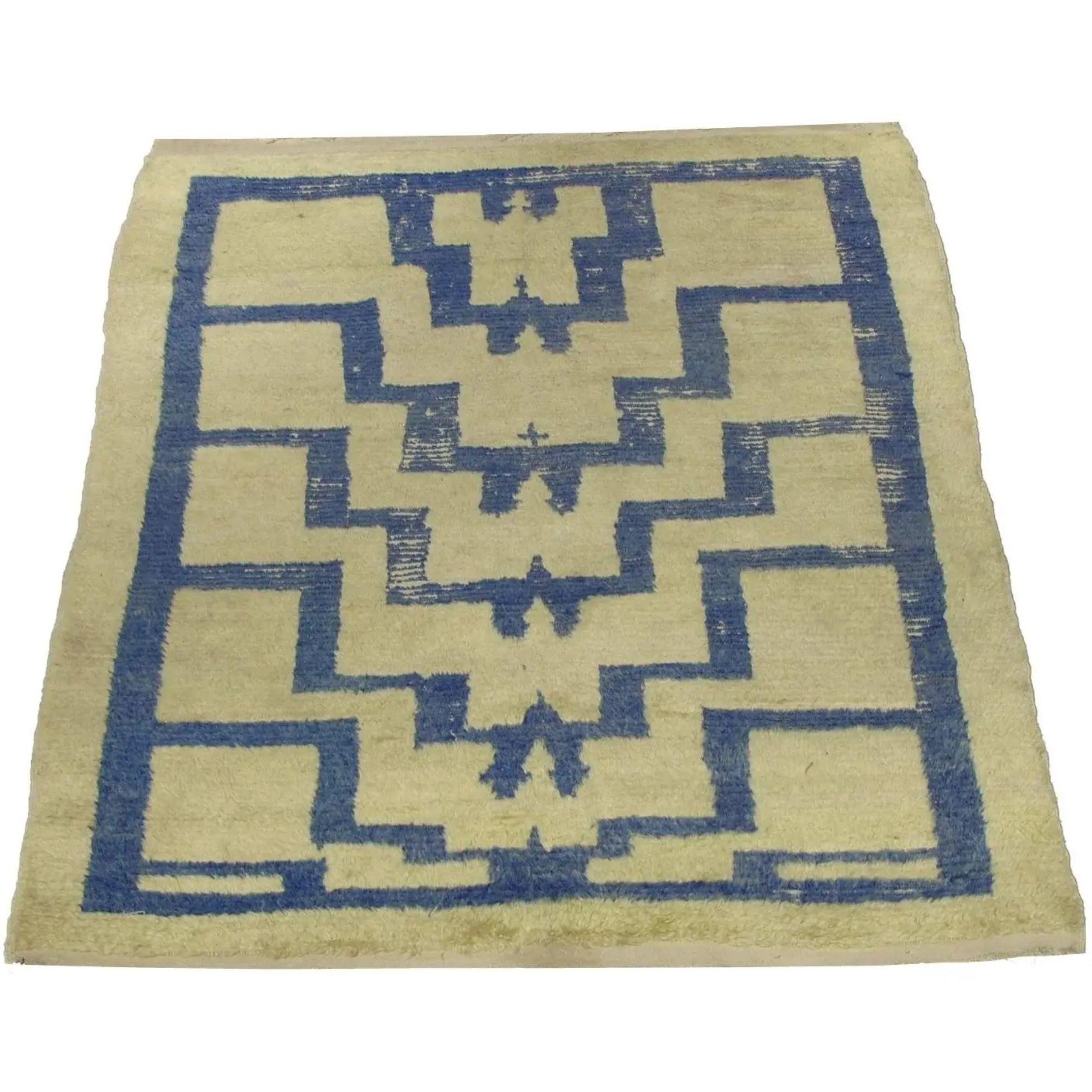 Early 20th Century 1900 Antique Modern Design Moroccan Rug - 4'3'' x 5'