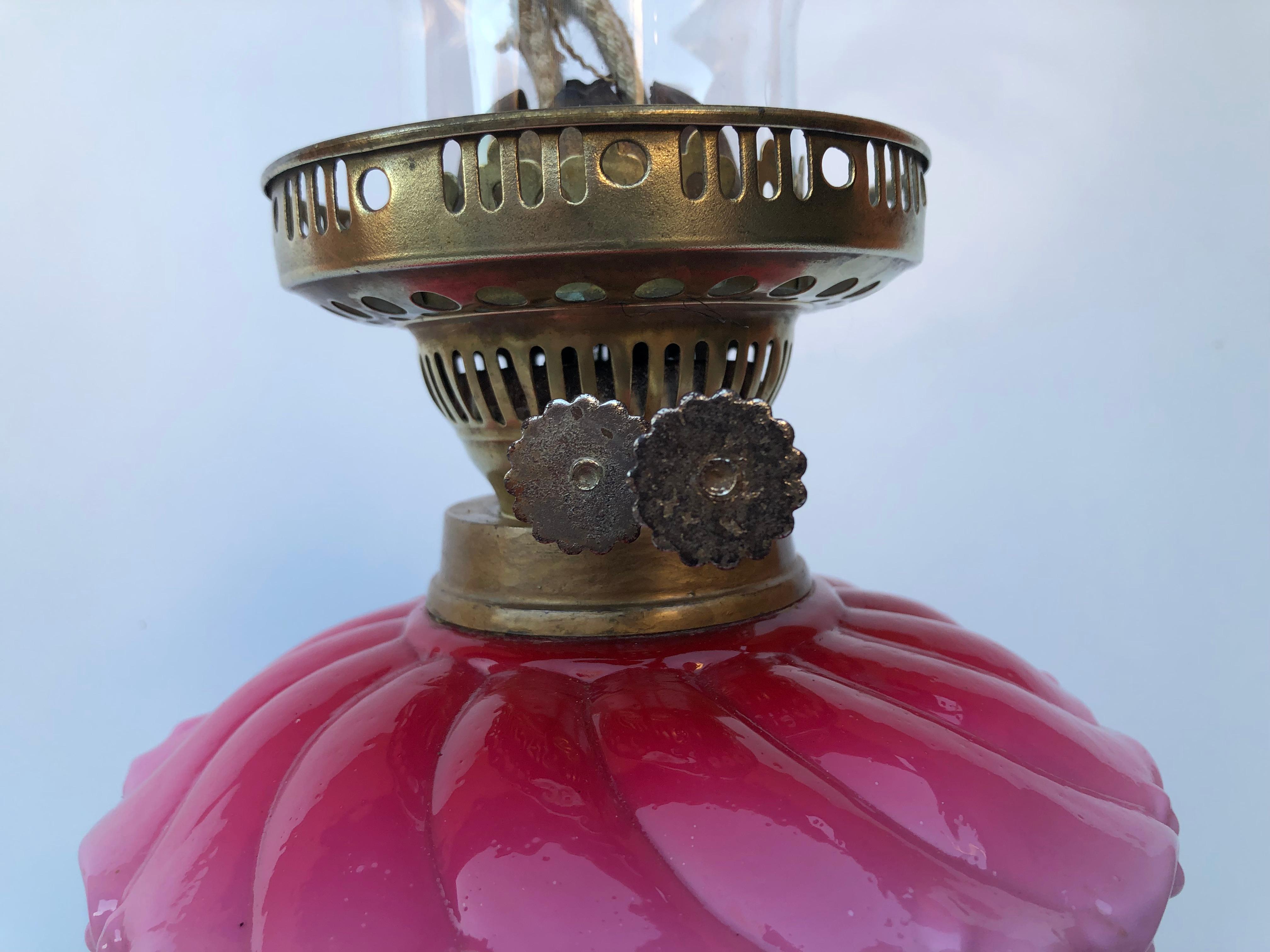 Métal Lampe à huile victorienne ancienne de 1900, Angleterre en vente
