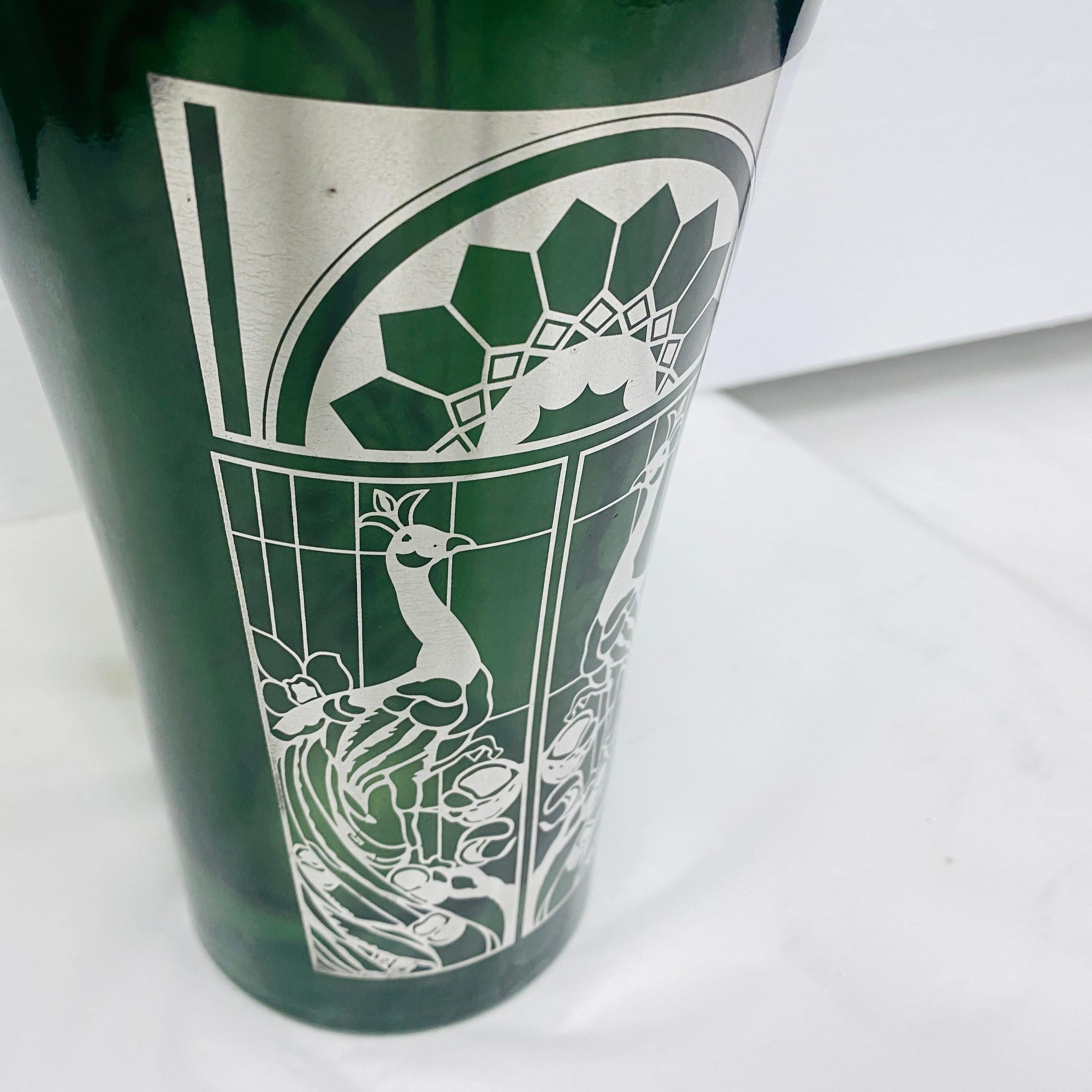 1900 Vaso italiano in stile Art Nouveau in vetro verde e argento in vendita 1