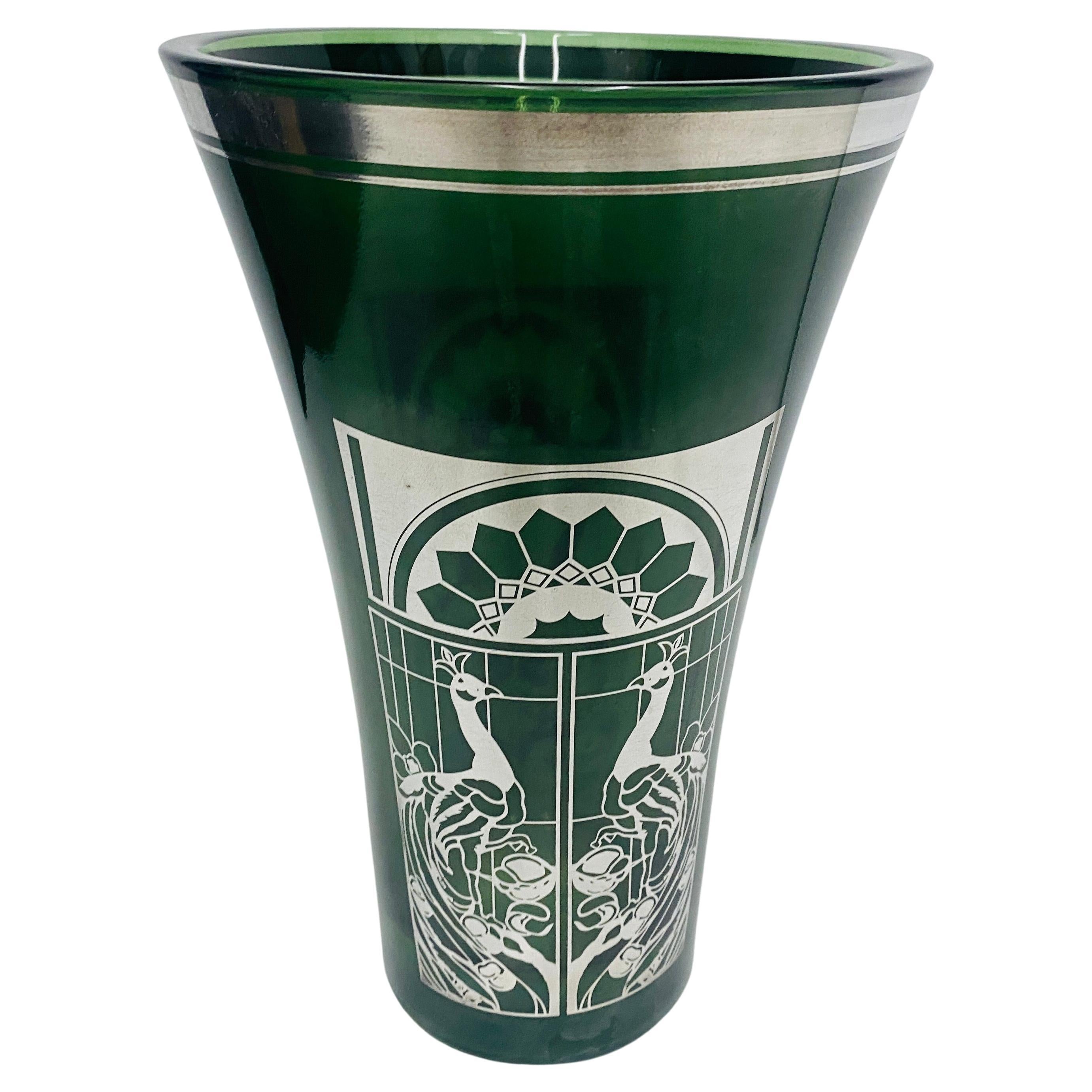 Vase italien Art nouveau 1900 en verre vert et argent