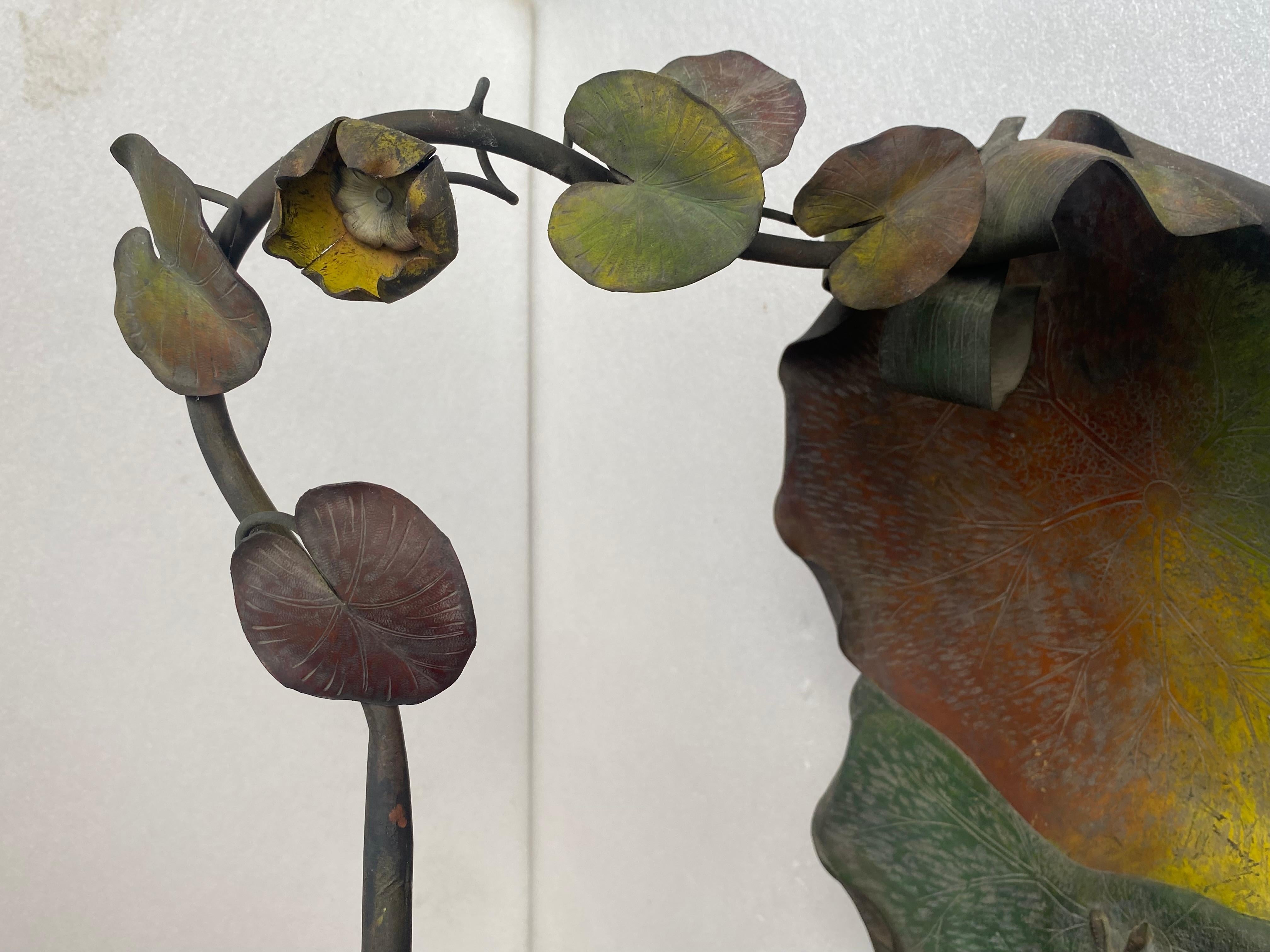 Early 20th Century 1900′ Art Nouveau Patinated Bronze Fruit Basket, Japanese Crane And Water Lilies For Sale