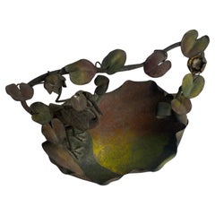 1900′ Cesto di frutta in bronzo patinato Art Nouveau, gru giapponese e ninfee