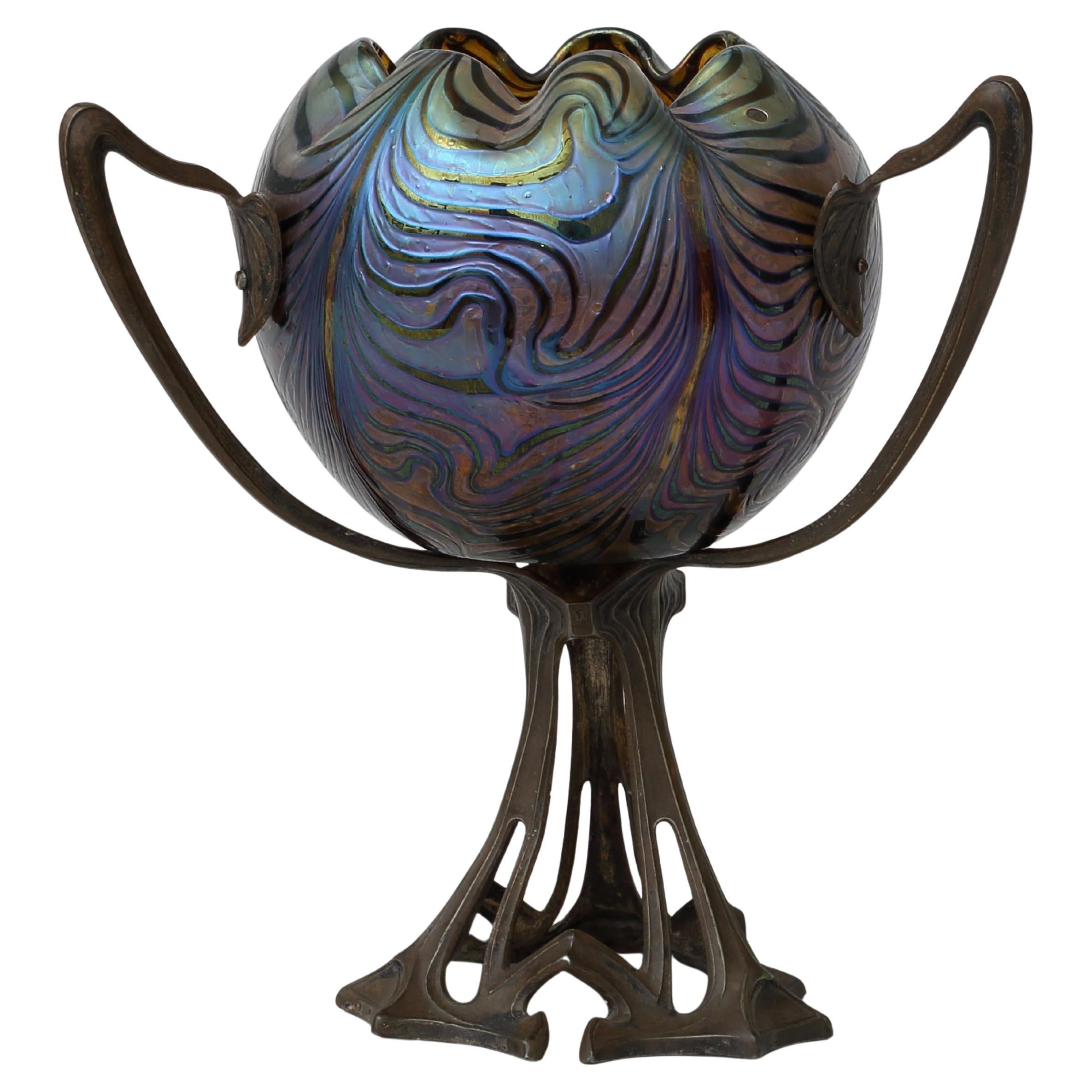 1900 art nouveau vase in iridescent glass mounted in pewter, by Loetz (CZ) For Sale