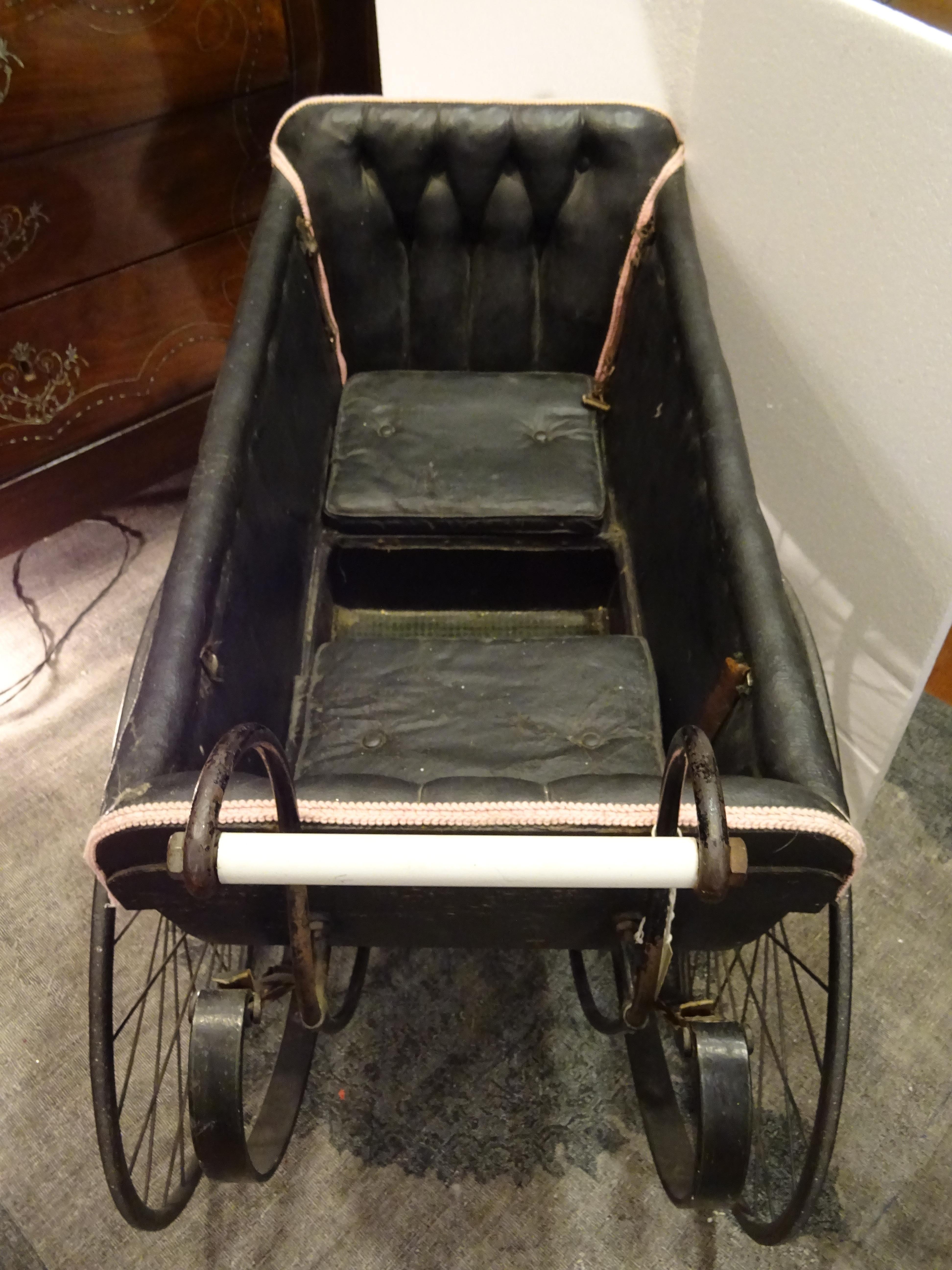 1900 Black and Pink French Wood, Iron and Leather Capitone Baby Trolley 8