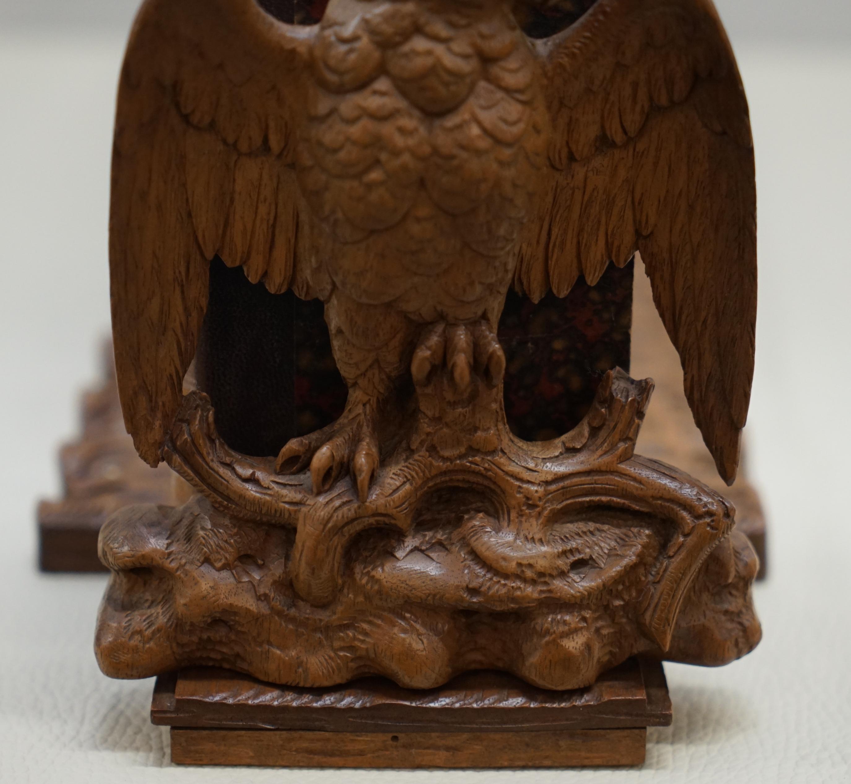 1900 Black Forest Owl Carved Wood Extending Bookshelf Sir Walter Scott Books For Sale 7