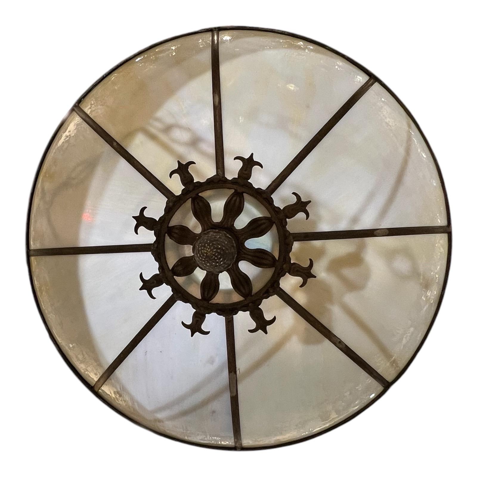 Neoclassico 1900 Caldwell, lampadario con vetro al piombo in vendita