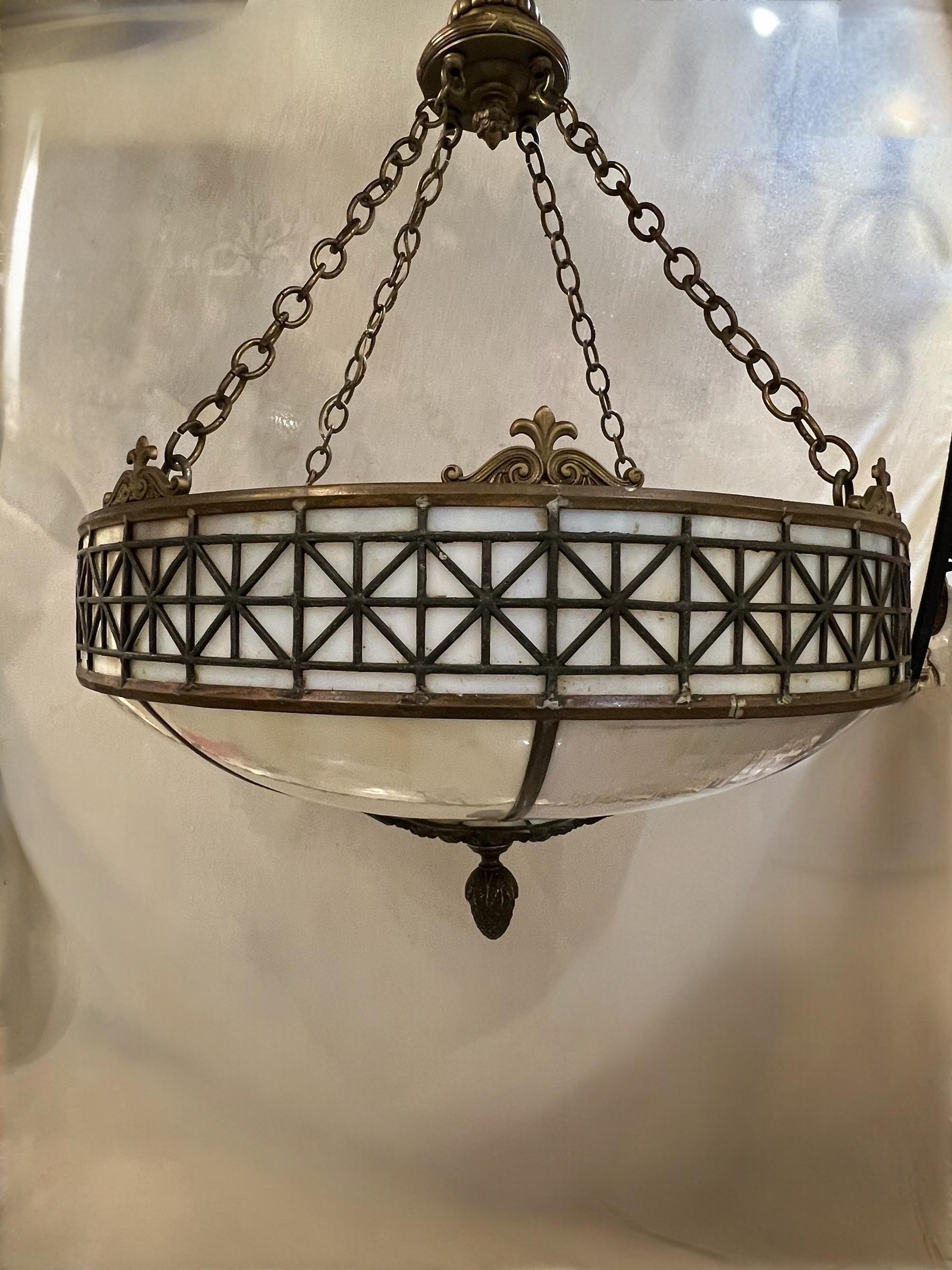 Bronzo 1900 Caldwell, lampadario con vetro al piombo in vendita