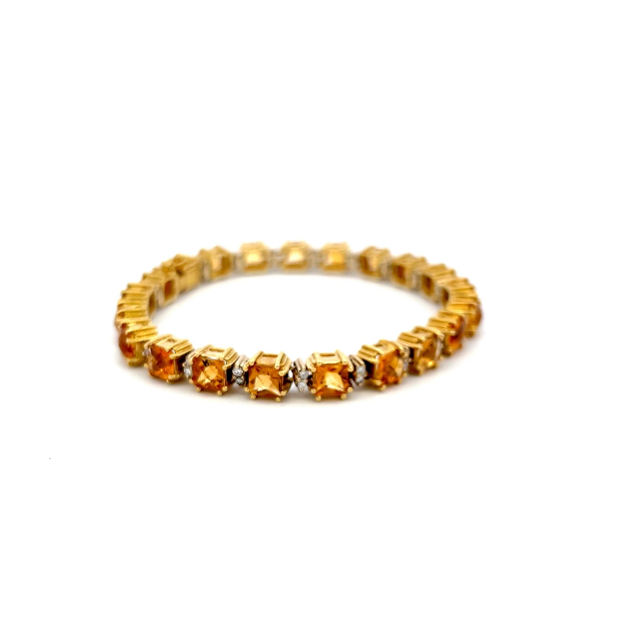 19.00 Carat Citrine 0.70 Carat Round Brilliant Diamond 18K YG Tennis Bracelet In Good Condition For Sale In New York, NY