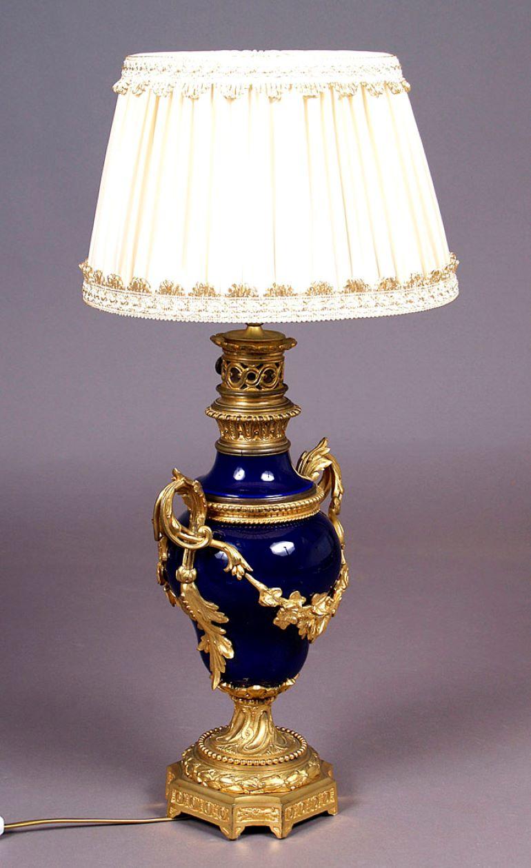 European 1900 Cobalt Porcelain and Gilded Bronze Table Lamp