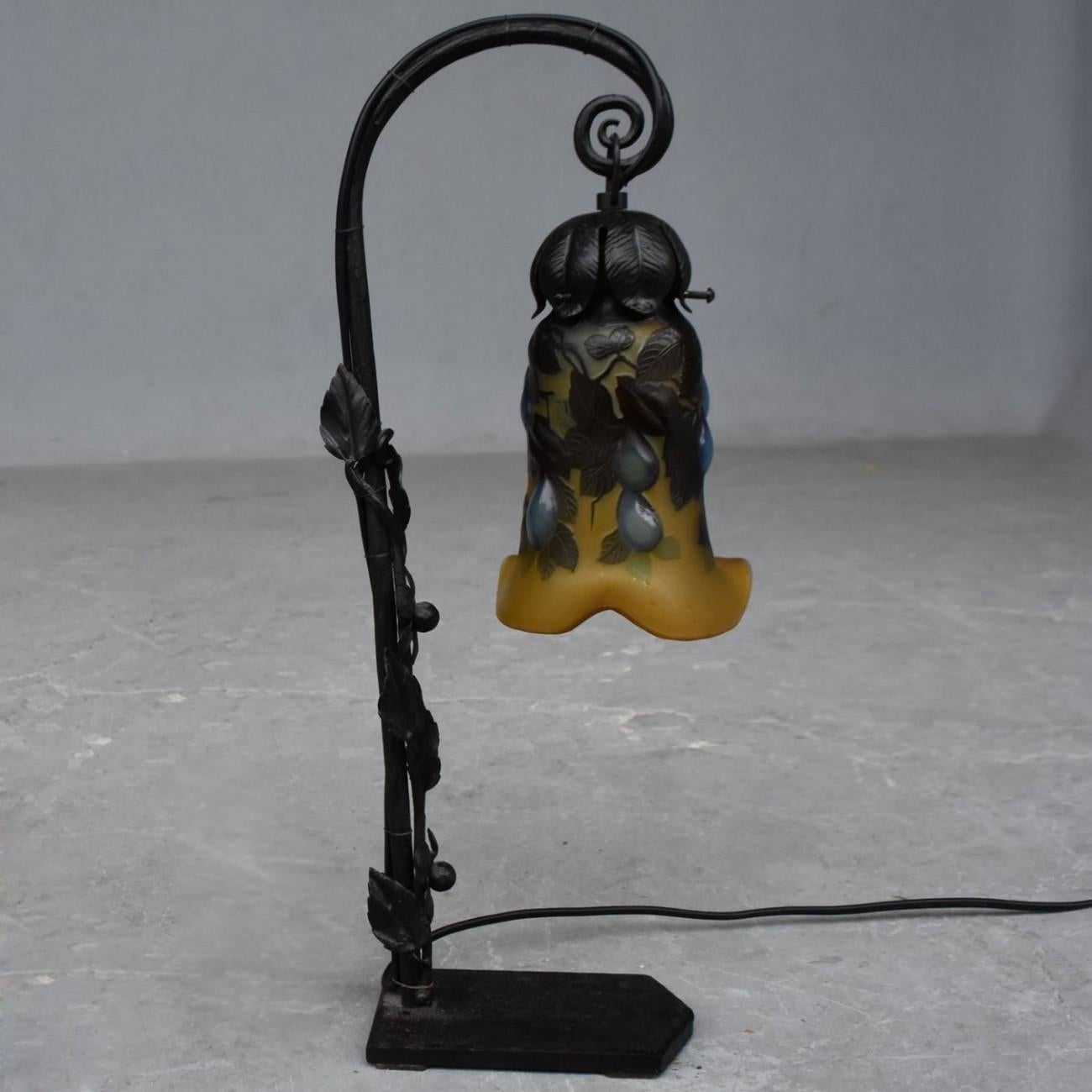 Iron desk lamp wrought and glass paste tulip Emile Galle, plums decor.
