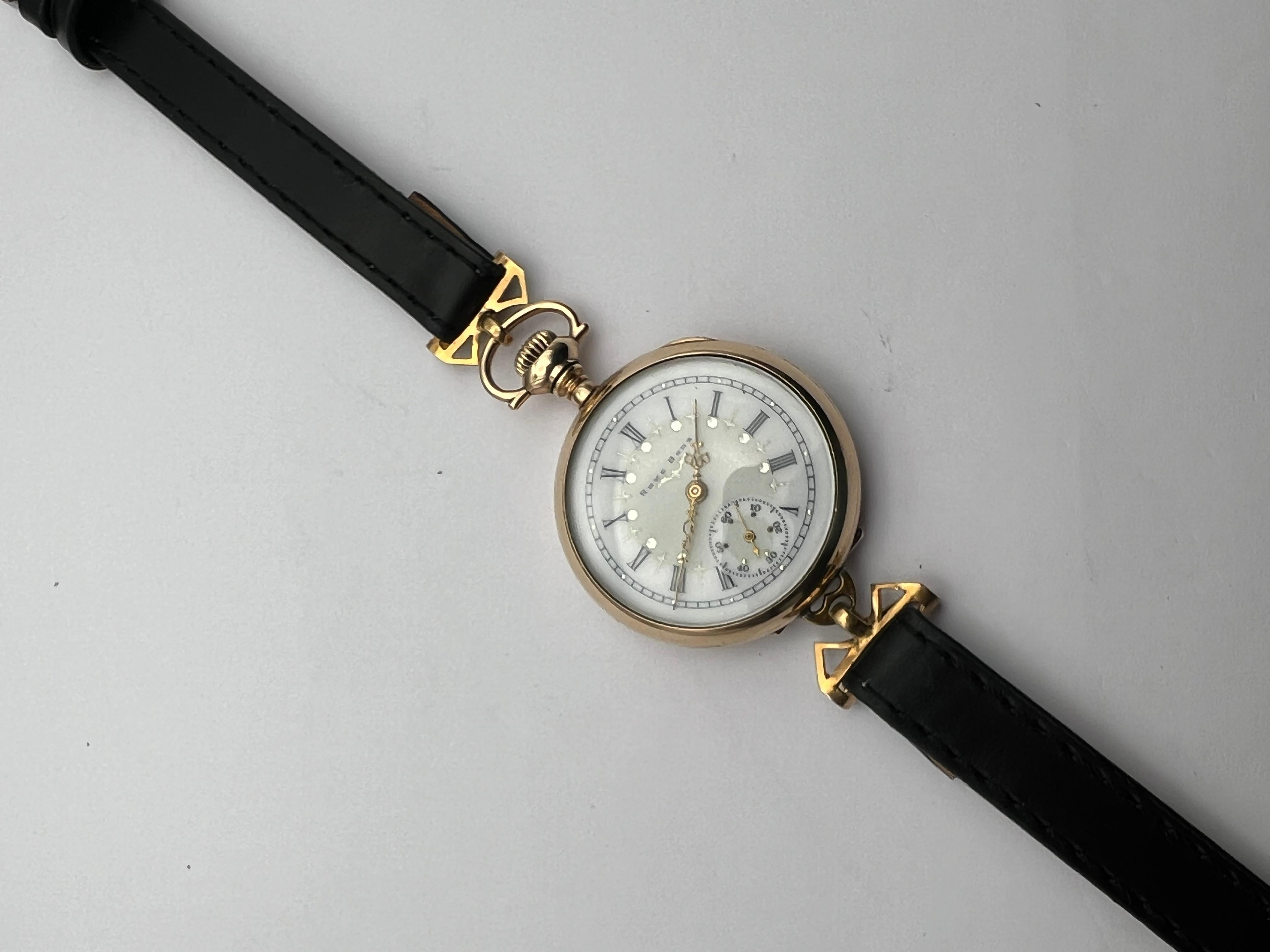 Women's or Men's 1900 Elgin 19J, 0 size, Transition Wristlet, Stunning Mint Dial with Gold Accent For Sale